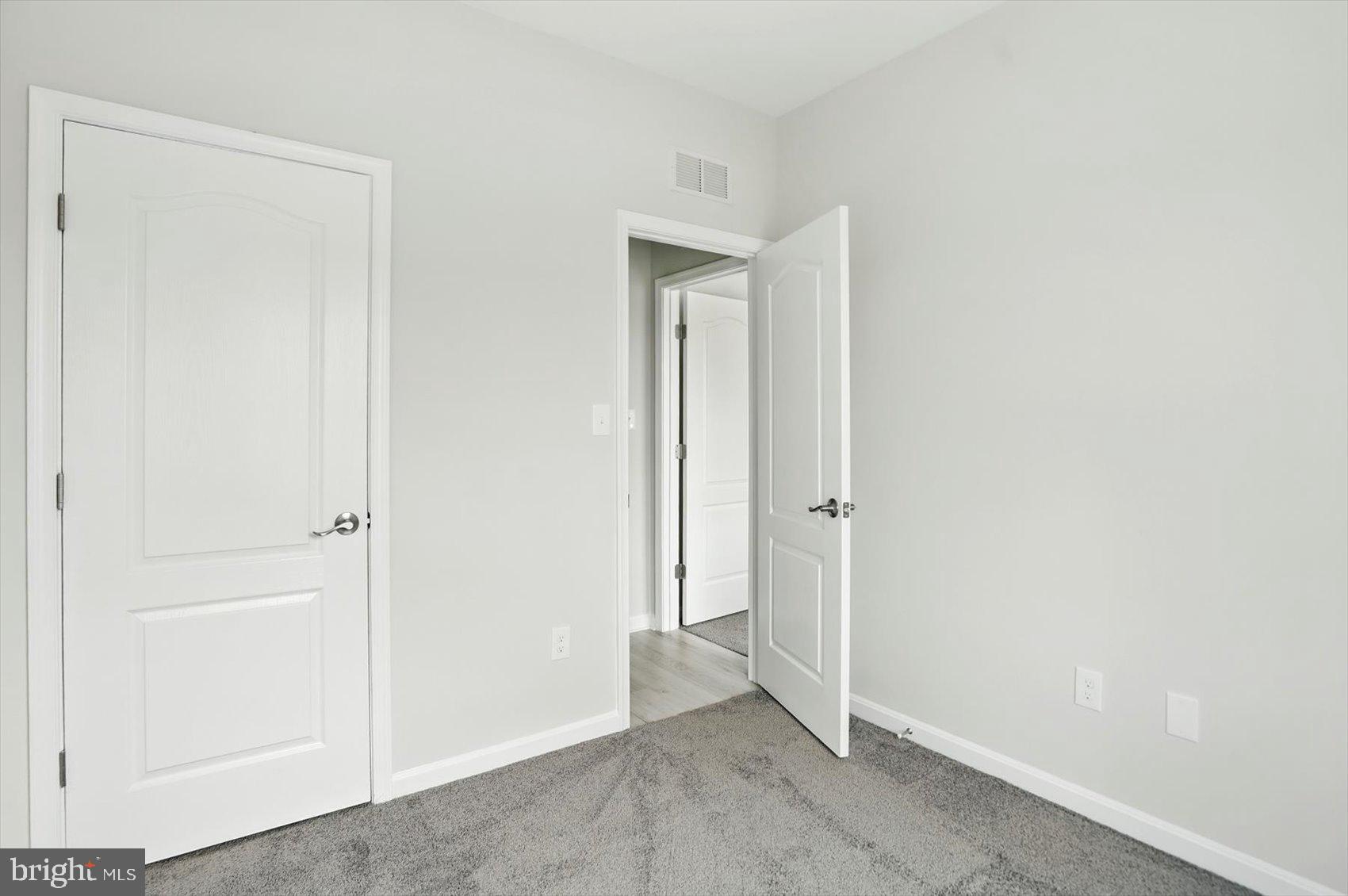 ADMIRALS LANDING - Residential