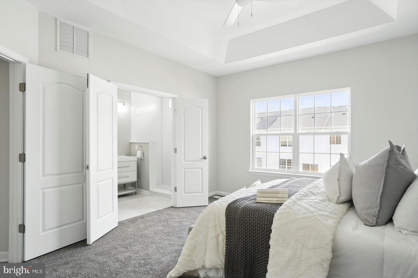 ADMIRALS LANDING - Residential