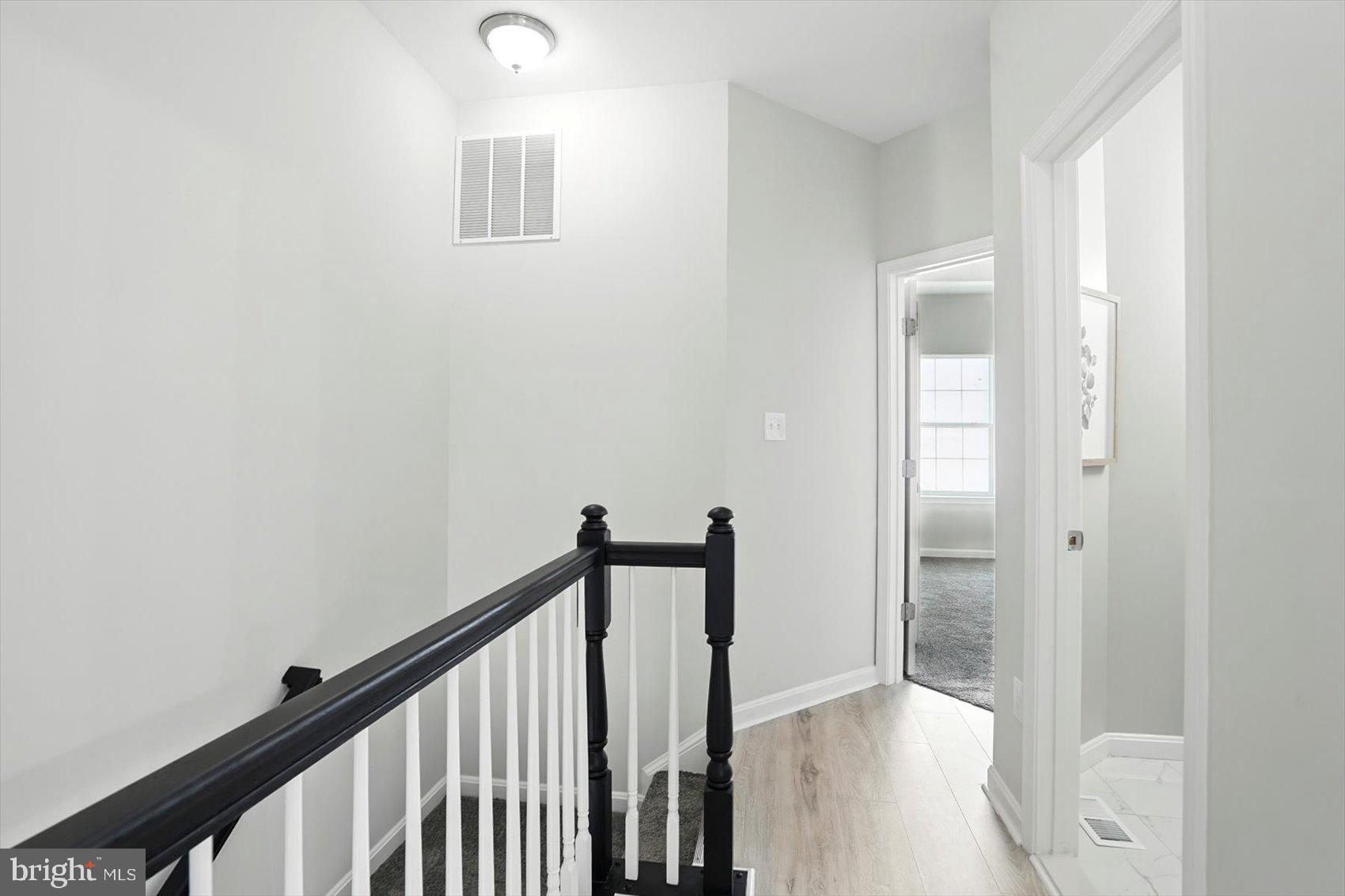 ADMIRALS LANDING - Residential
