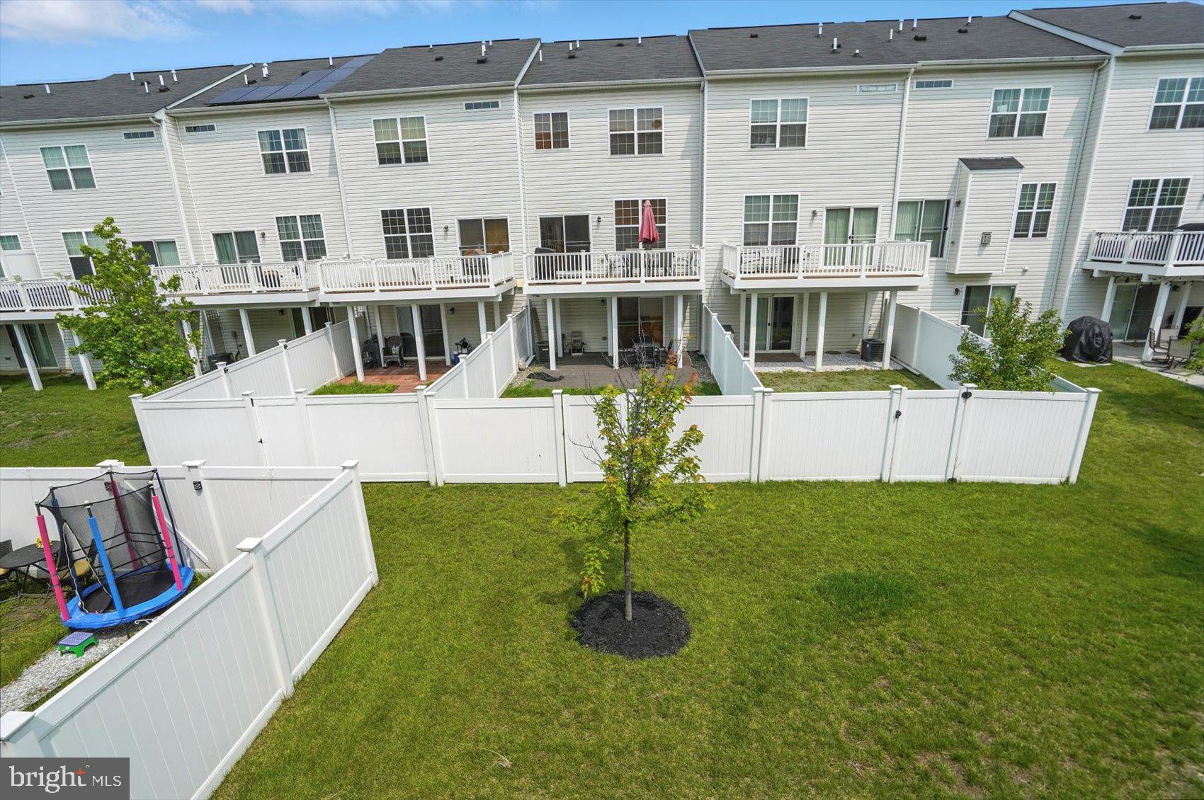 ADMIRALS LANDING - Residential