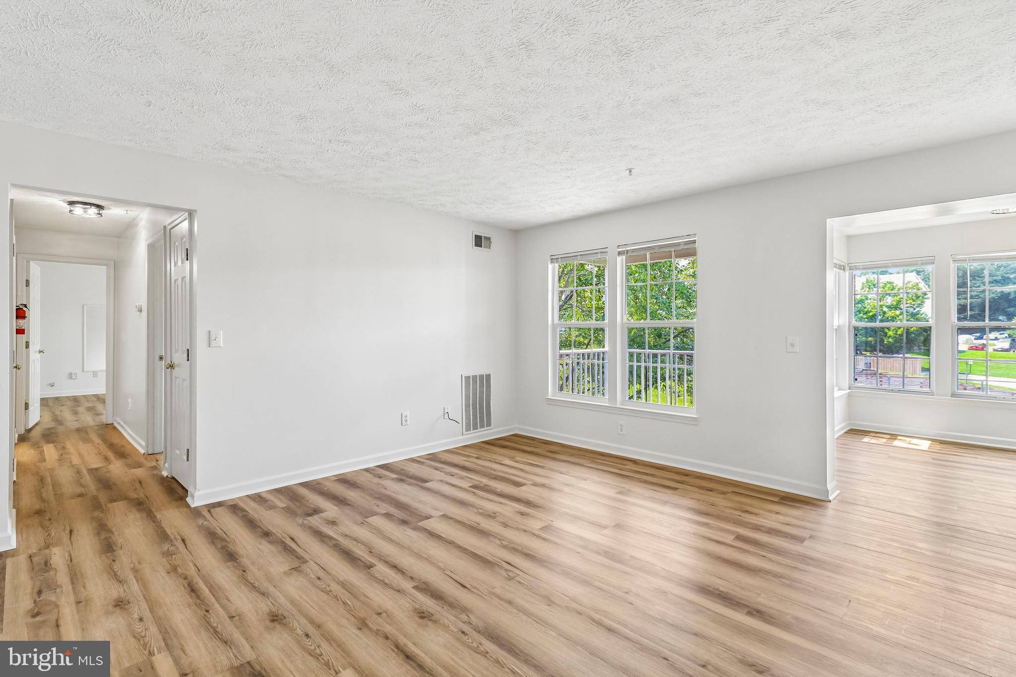 3560 SHERBROOKE CIRCLE 202