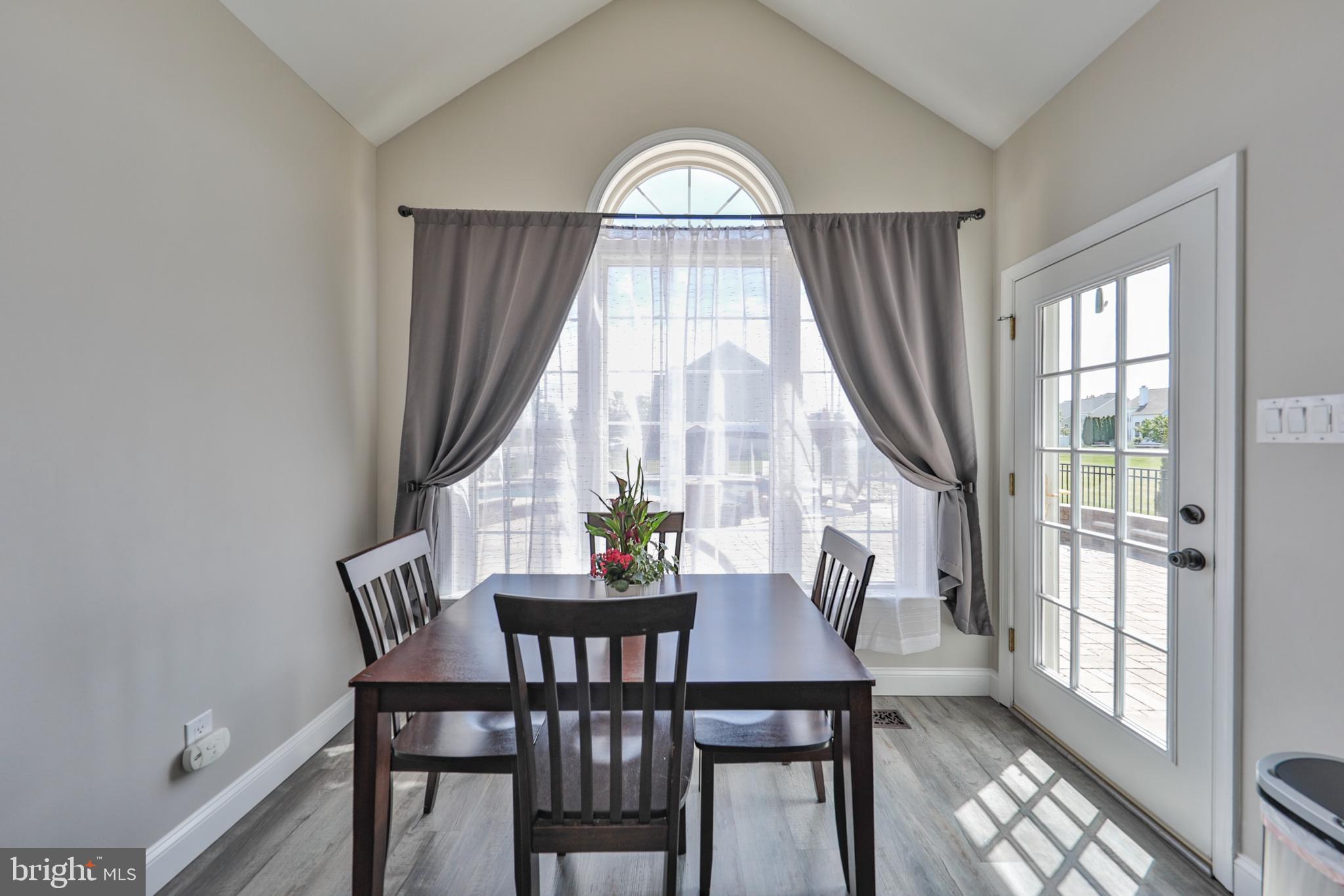 ACADEMY PLACE - Residential