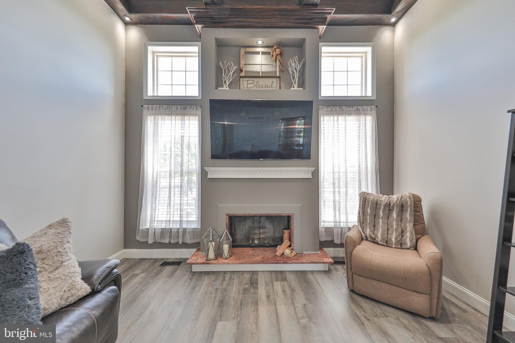 ACADEMY PLACE - Residential