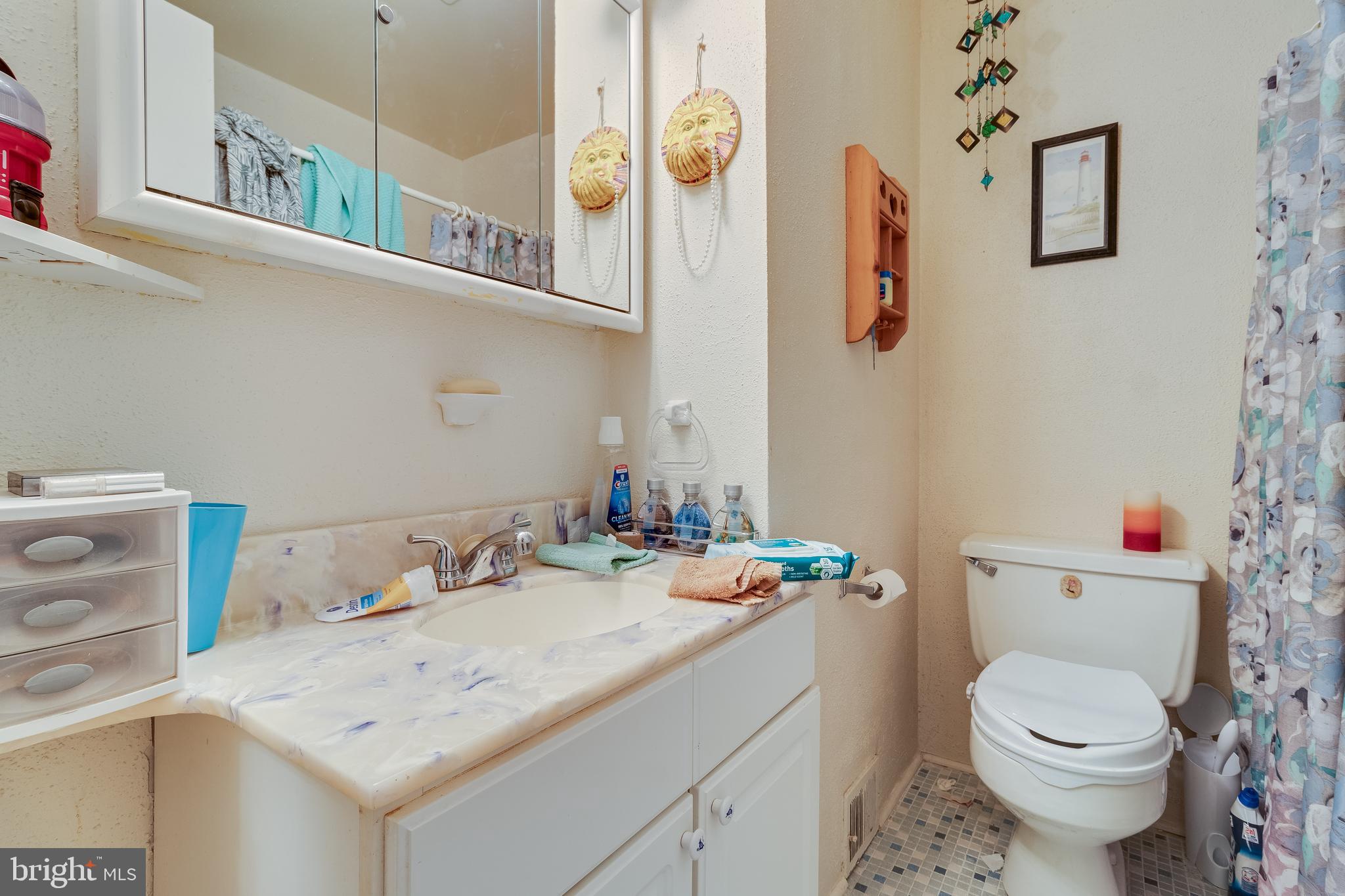 OAK HILL ESTATES - Residential