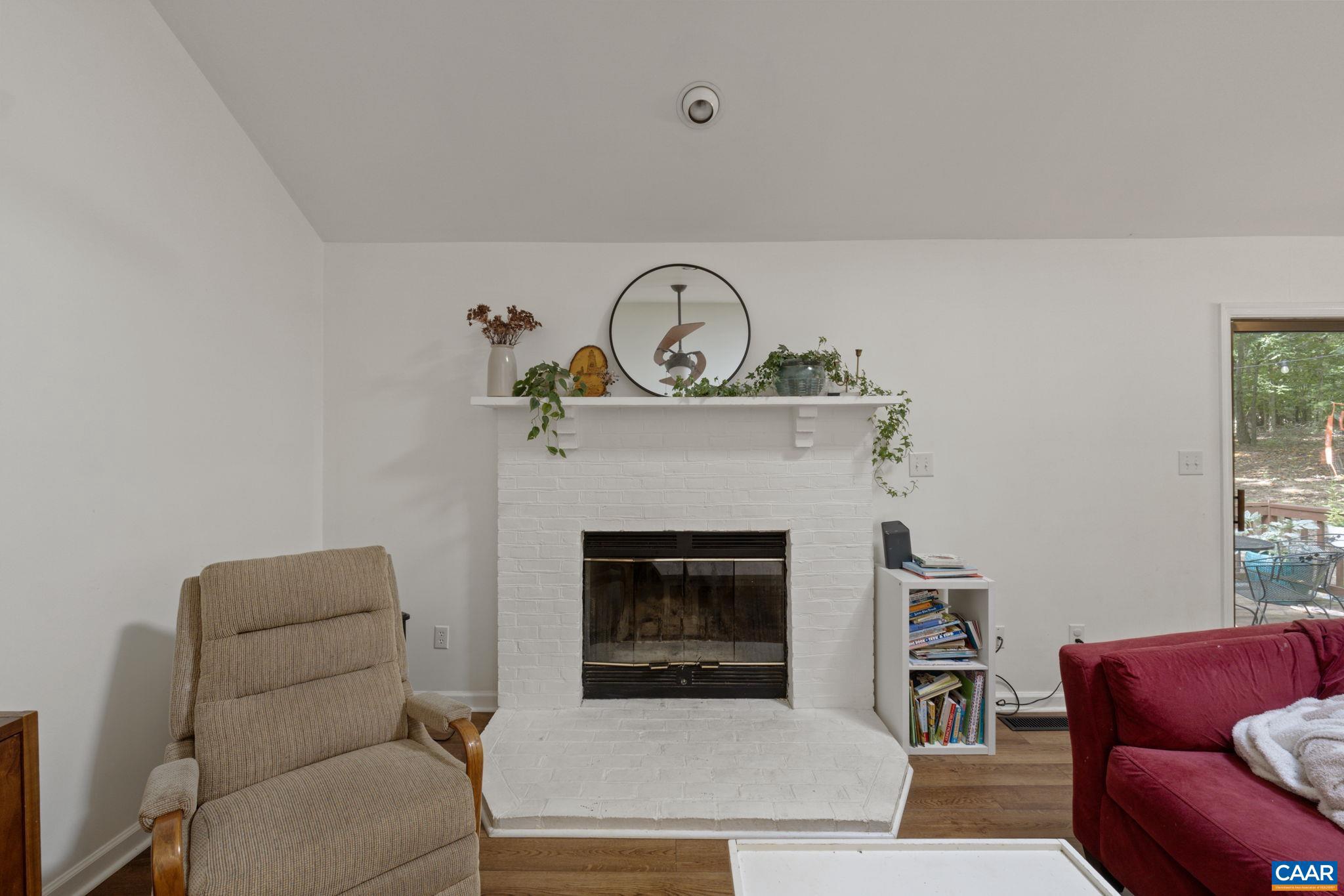 LAKE MONTICELLO - Residential