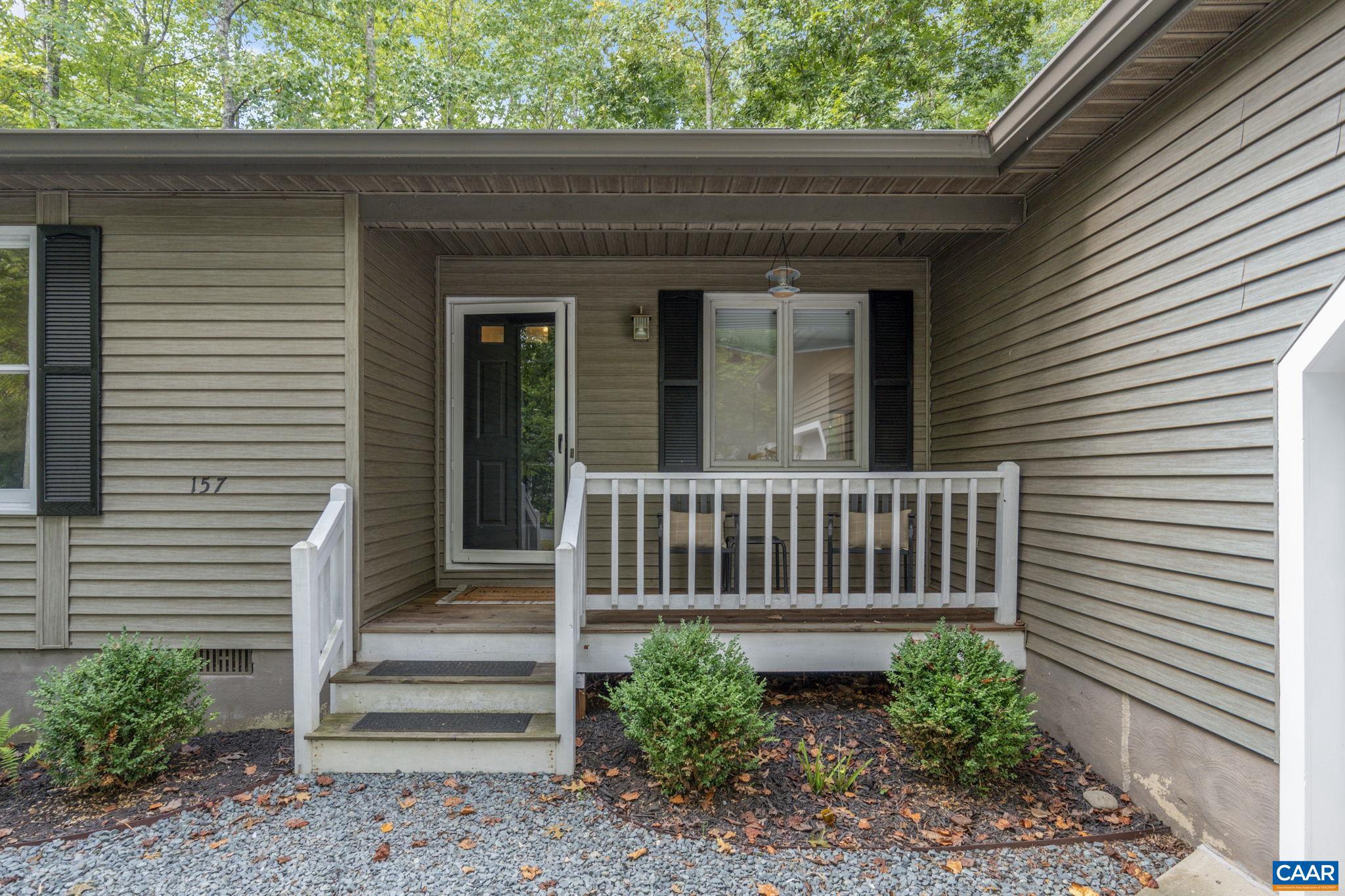 LAKE MONTICELLO - Residential