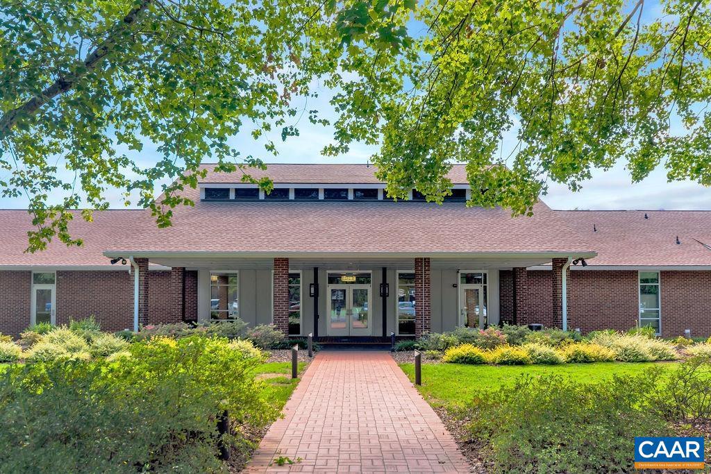 LAKE MONTICELLO - Residential