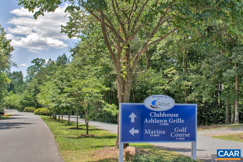 LAKE MONTICELLO - Residential