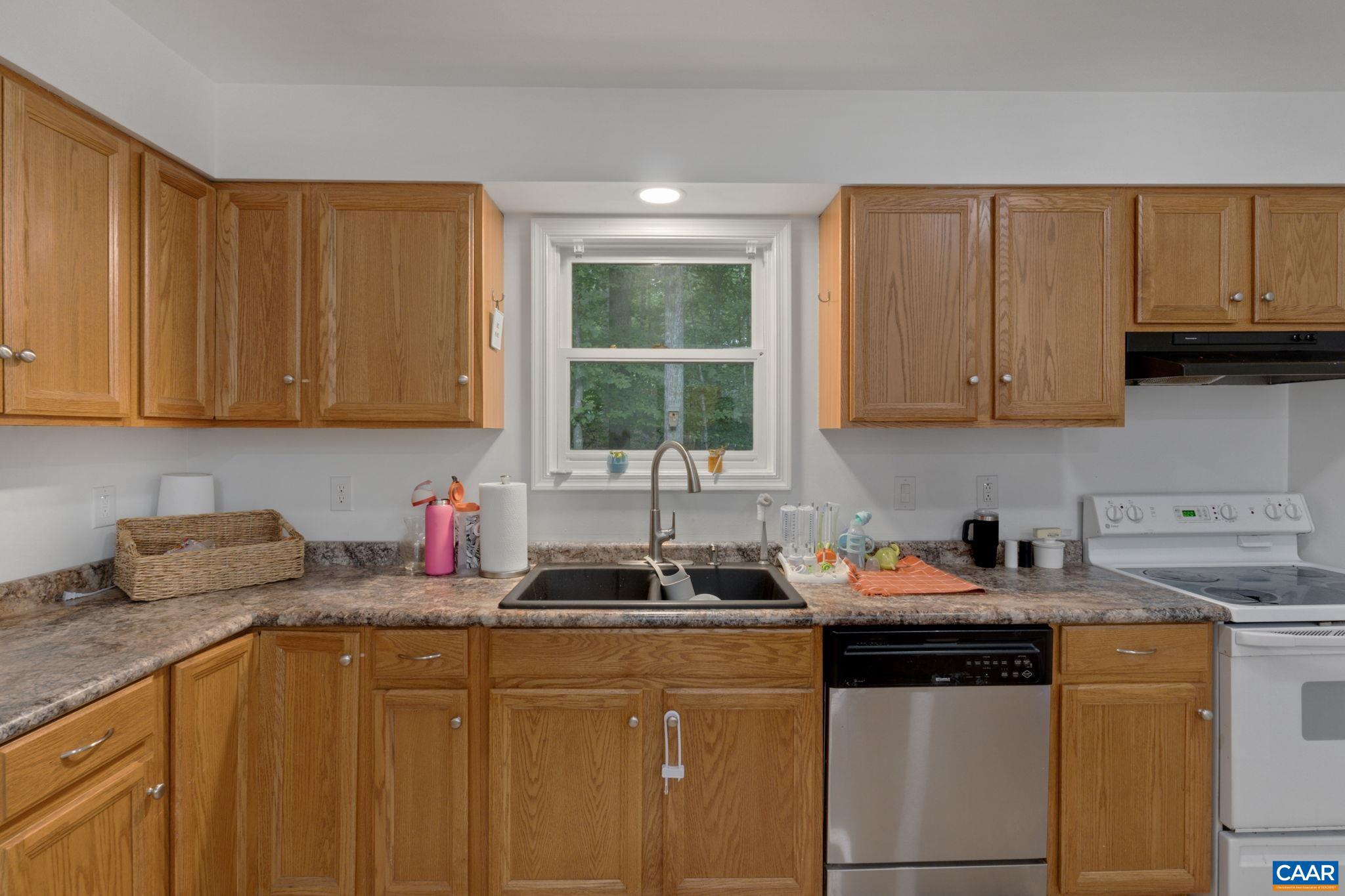 LAKE MONTICELLO - Residential