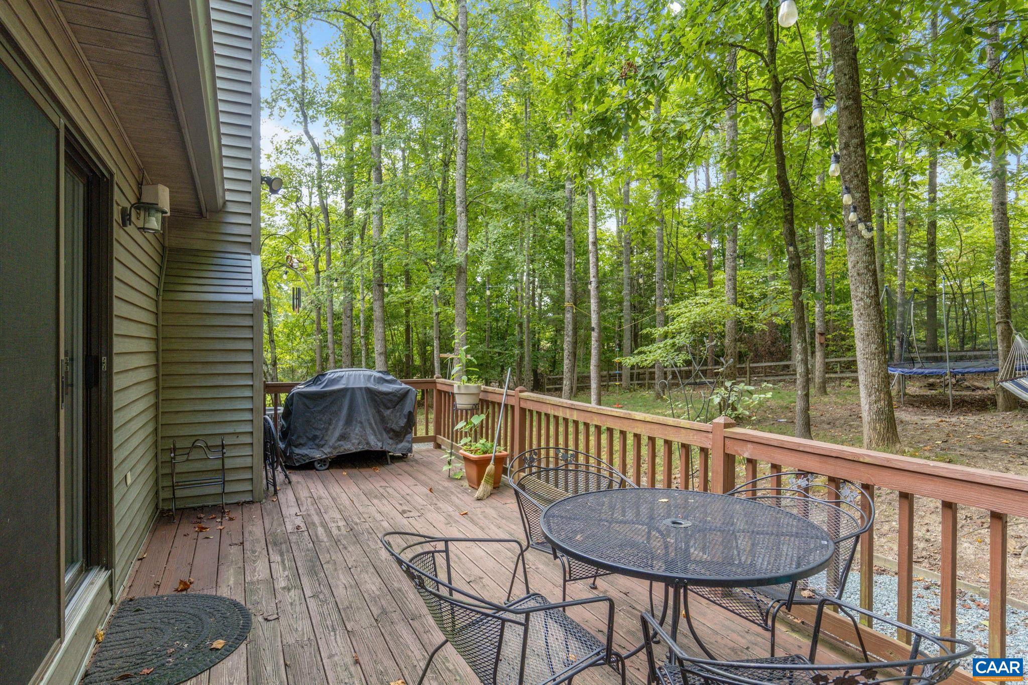 LAKE MONTICELLO - Residential