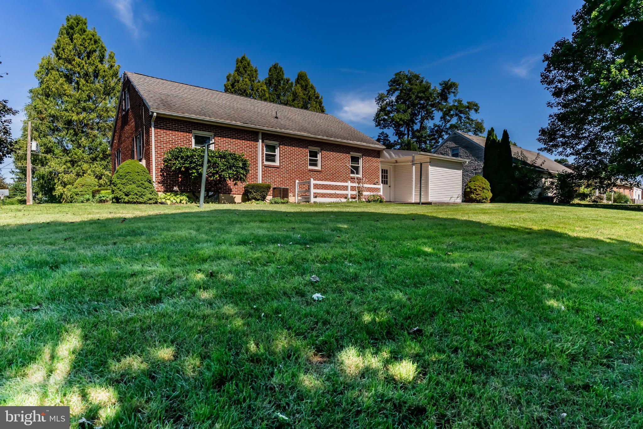 1249 HILLSIDE DRIVE