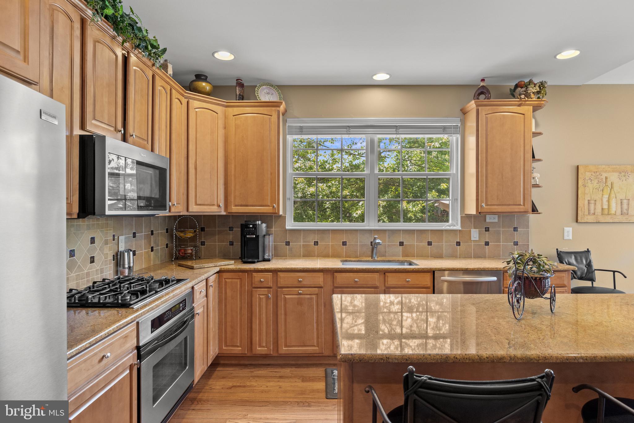 208 HICKORY LANE