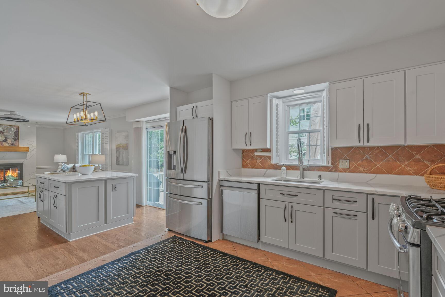 MCLEAN MEADOWS - Residential