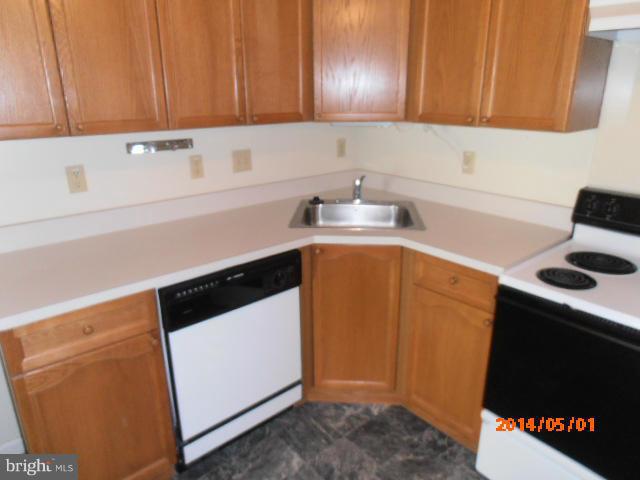 LAKE VIEW - Residential