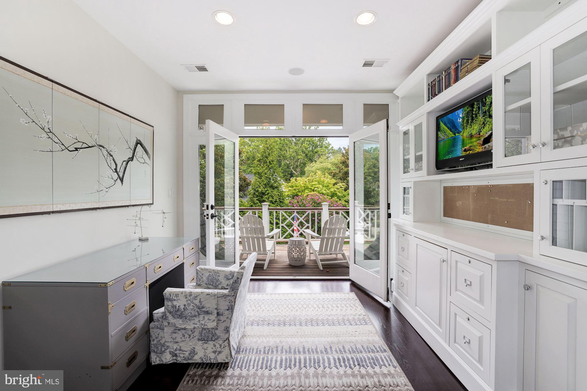 FRANKLIN PARK - Residential