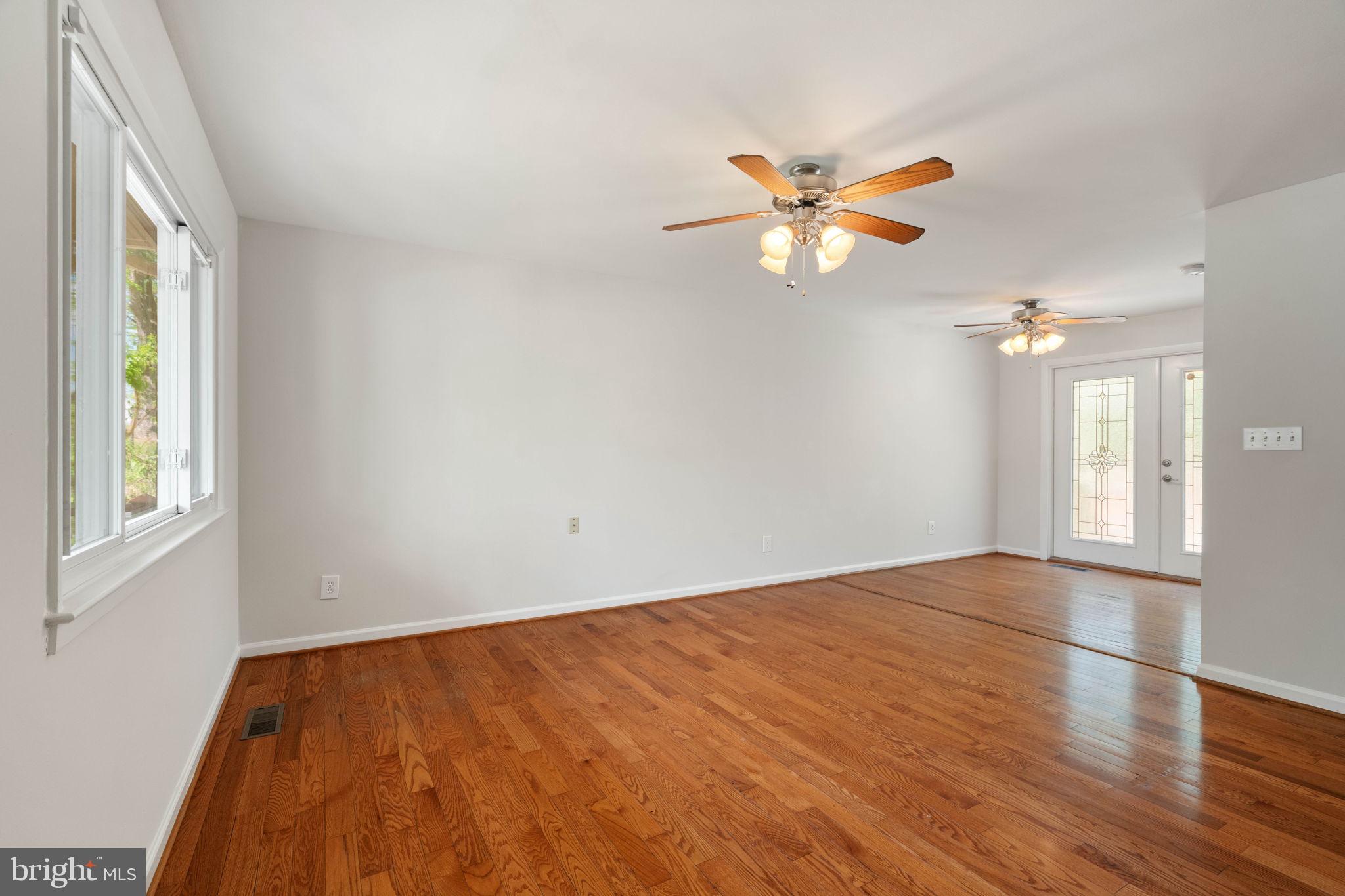 13911 LYNHURST DRIVE