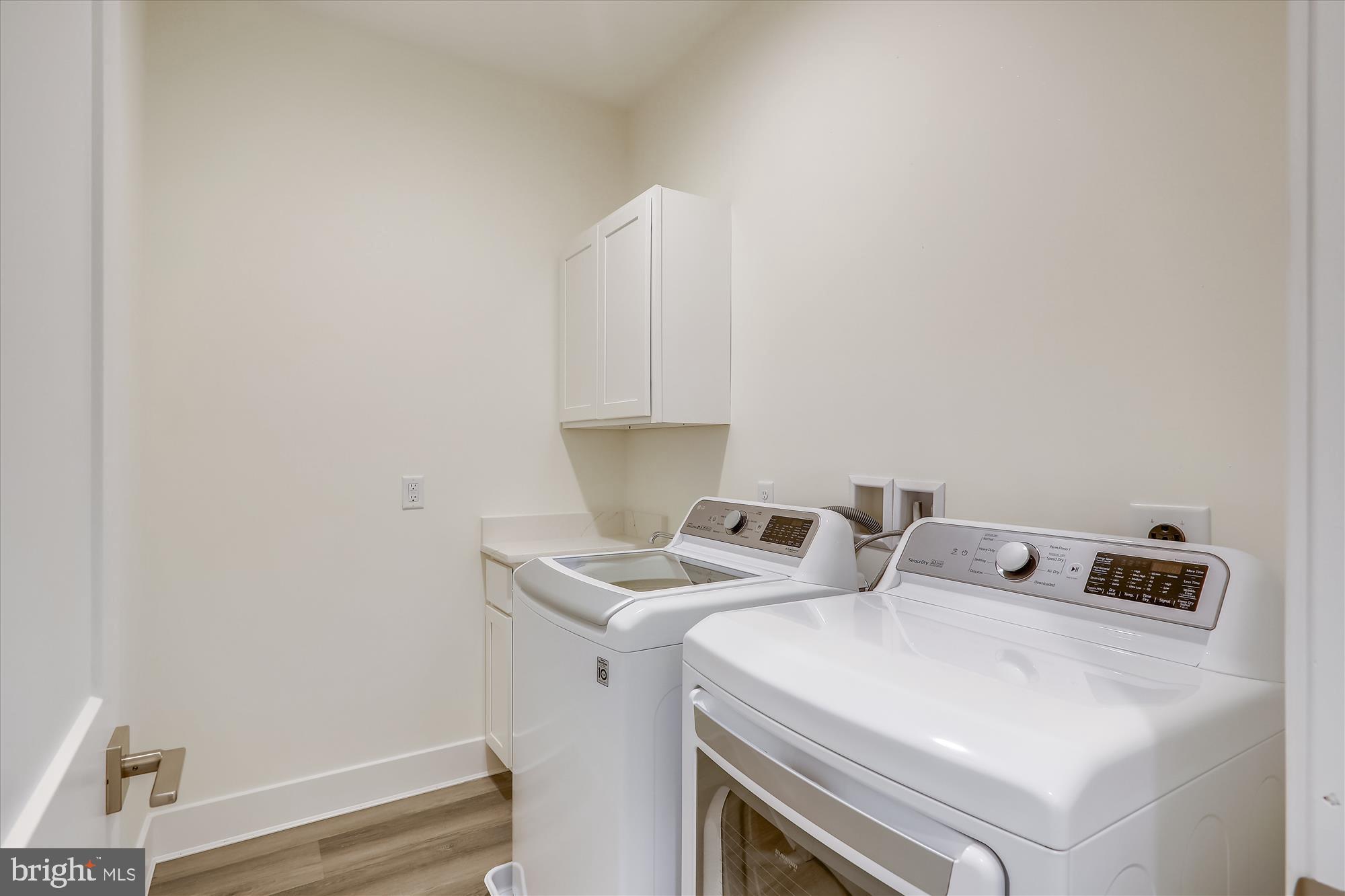 NORTH SPRINGBROOK - Residential Lease