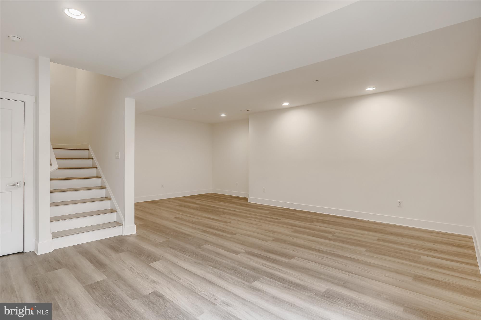 NORTH SPRINGBROOK - Residential Lease