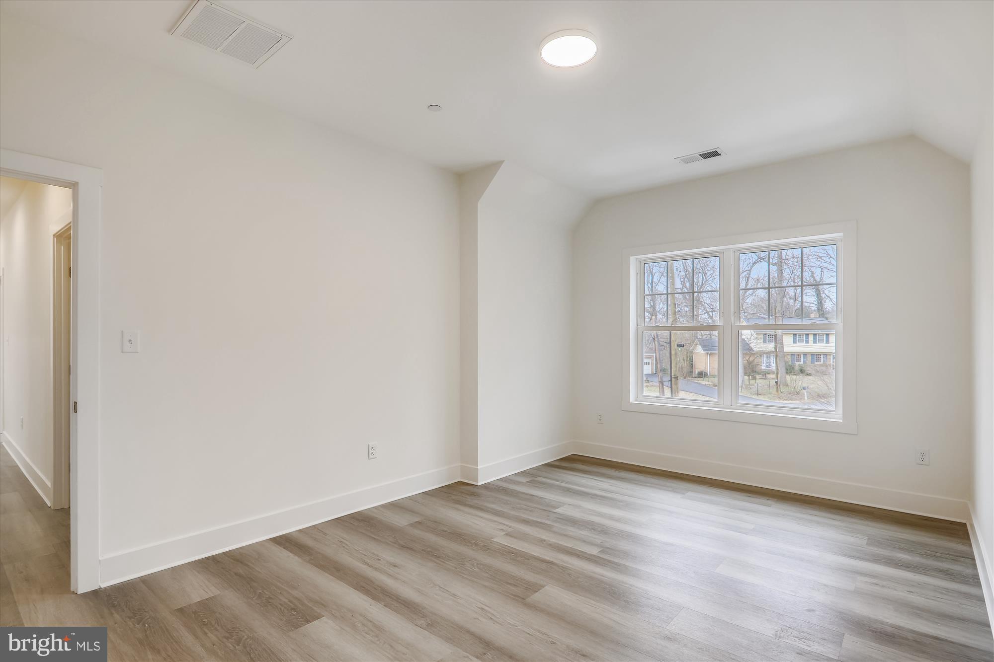 NORTH SPRINGBROOK - Residential Lease