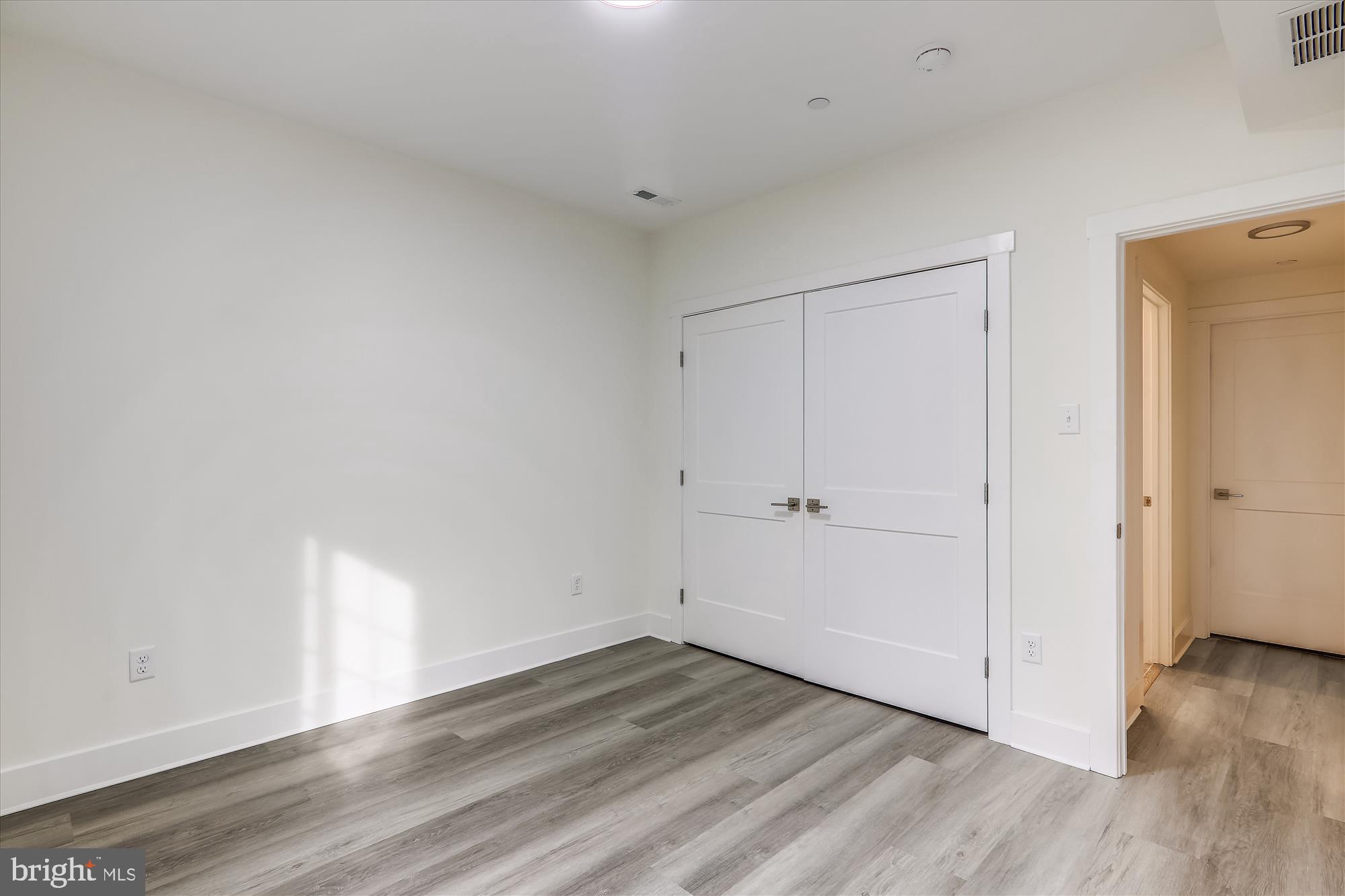 NORTH SPRINGBROOK - Residential Lease