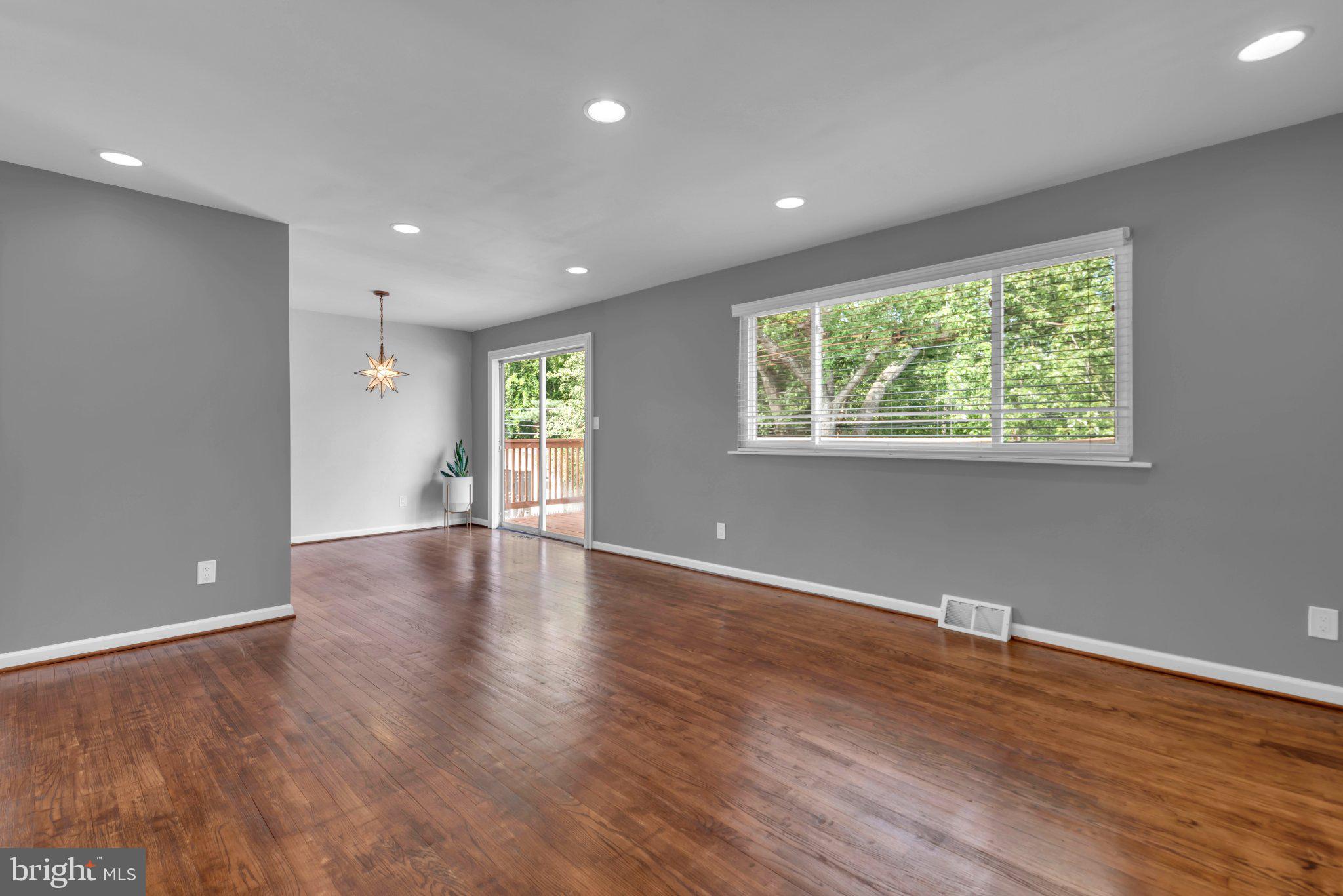 214 CROSS CREEK DRIVE