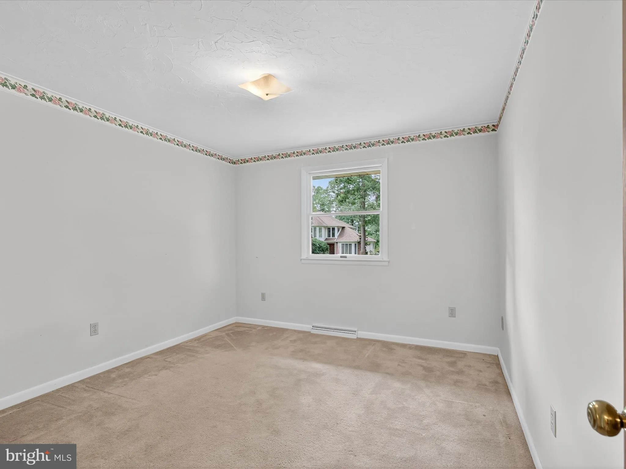 York, Pennsylvania 17408, United States, 3 Bedrooms Bedrooms, ,2 BathroomsBathrooms,Residential,Pending,191722