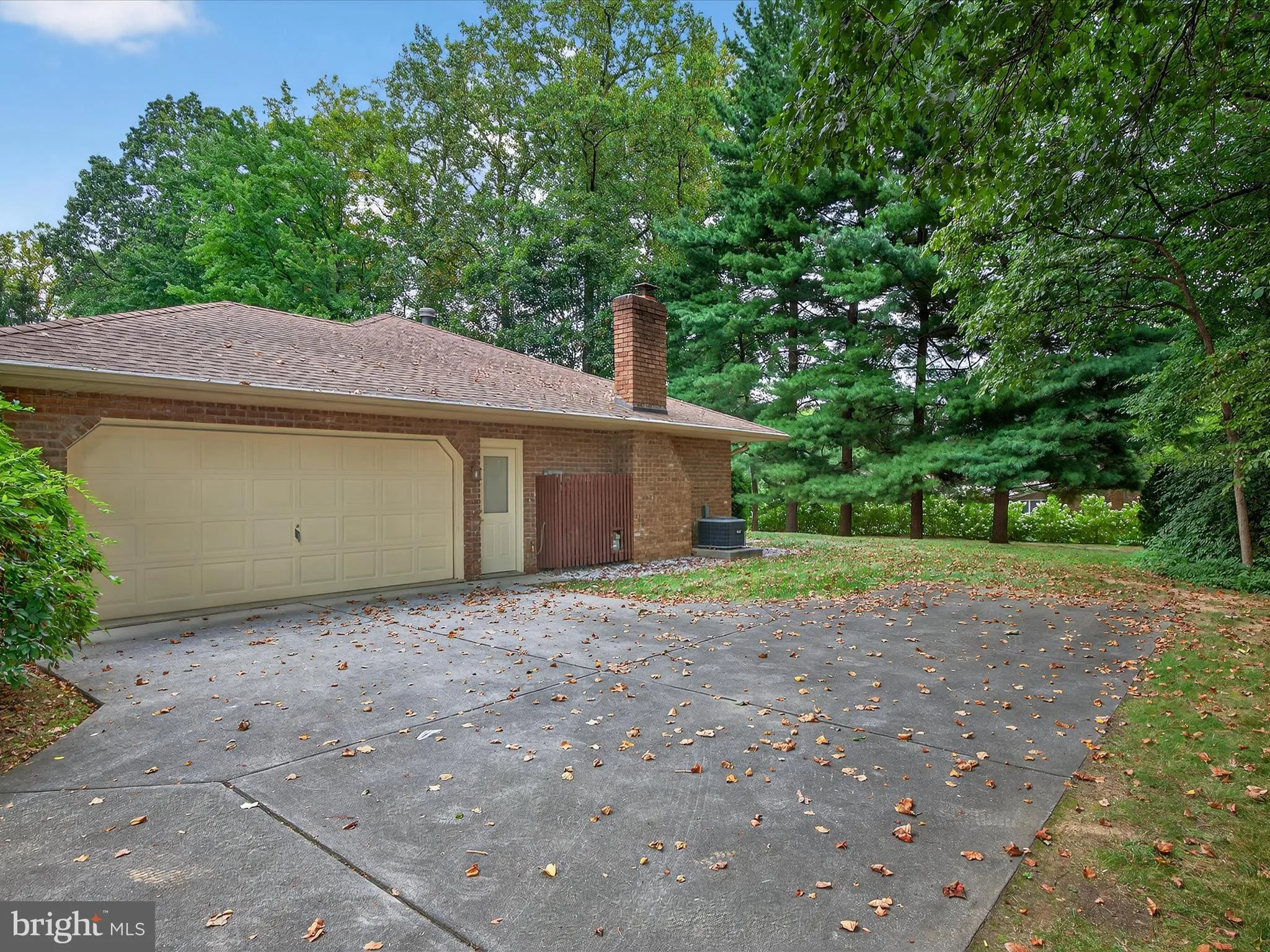 York, Pennsylvania 17408, United States, 3 Bedrooms Bedrooms, ,2 BathroomsBathrooms,Residential,Pending,191722