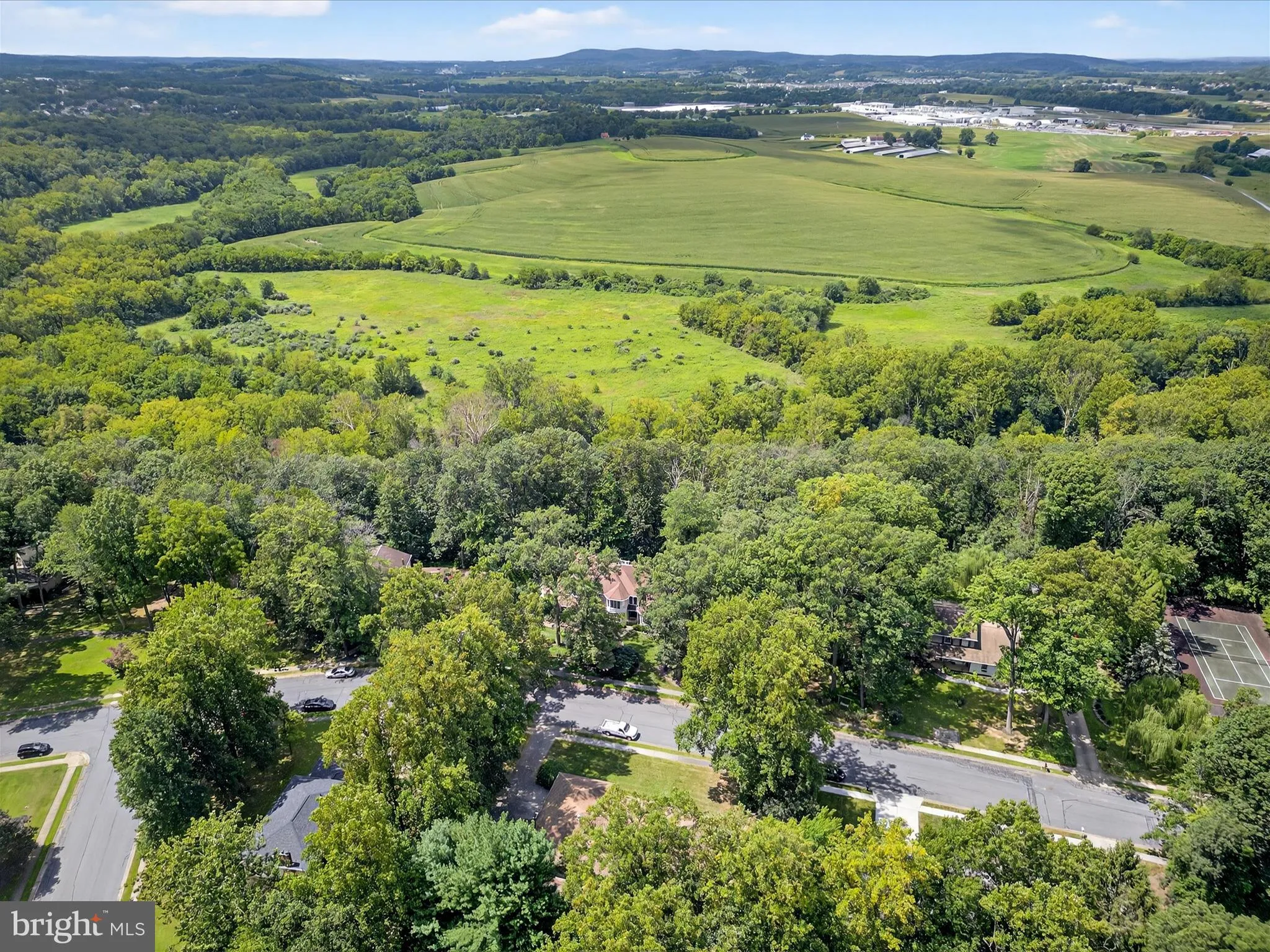 York, Pennsylvania 17408, United States, 3 Bedrooms Bedrooms, ,2 BathroomsBathrooms,Residential,Pending,191722