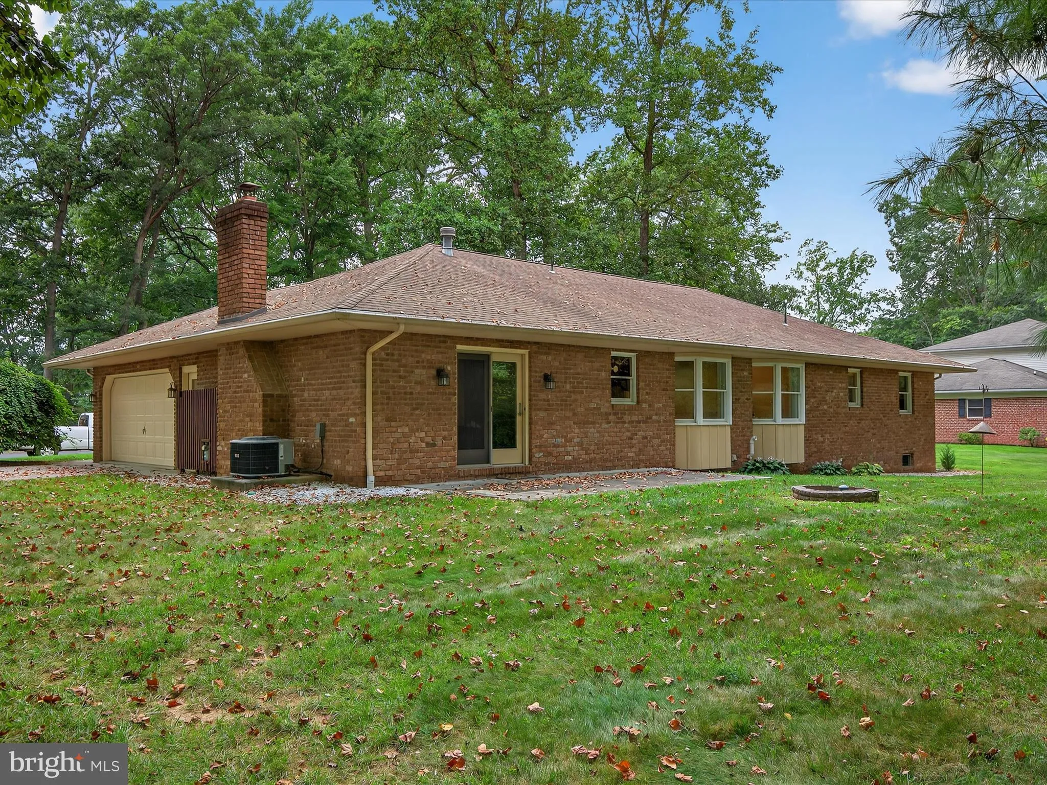 York, Pennsylvania 17408, United States, 3 Bedrooms Bedrooms, ,2 BathroomsBathrooms,Residential,Pending,191722