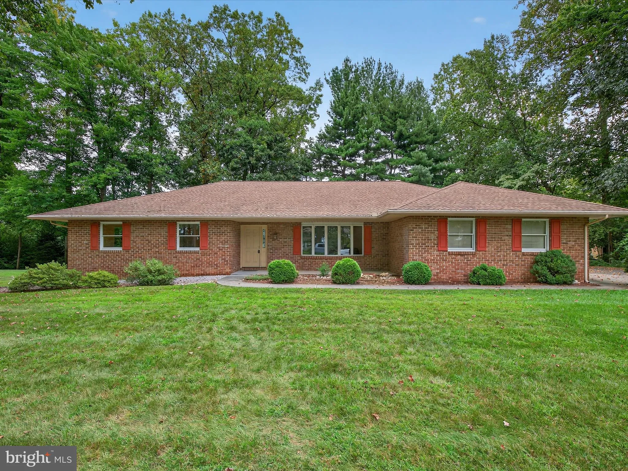 York, Pennsylvania 17408, United States, 3 Bedrooms Bedrooms, ,2 BathroomsBathrooms,Residential,Pending,191722