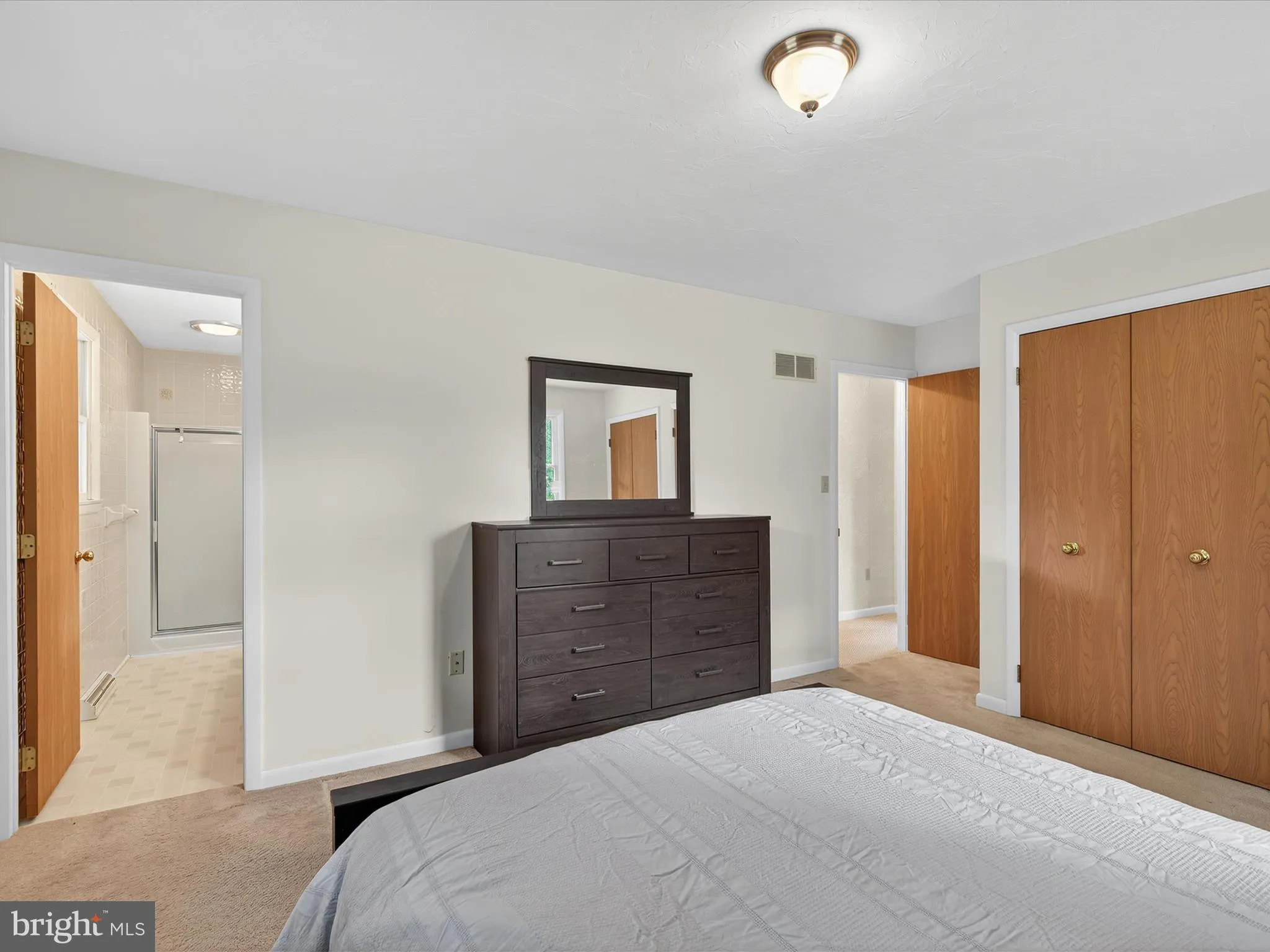 York, Pennsylvania 17408, United States, 3 Bedrooms Bedrooms, ,2 BathroomsBathrooms,Residential,Pending,191722