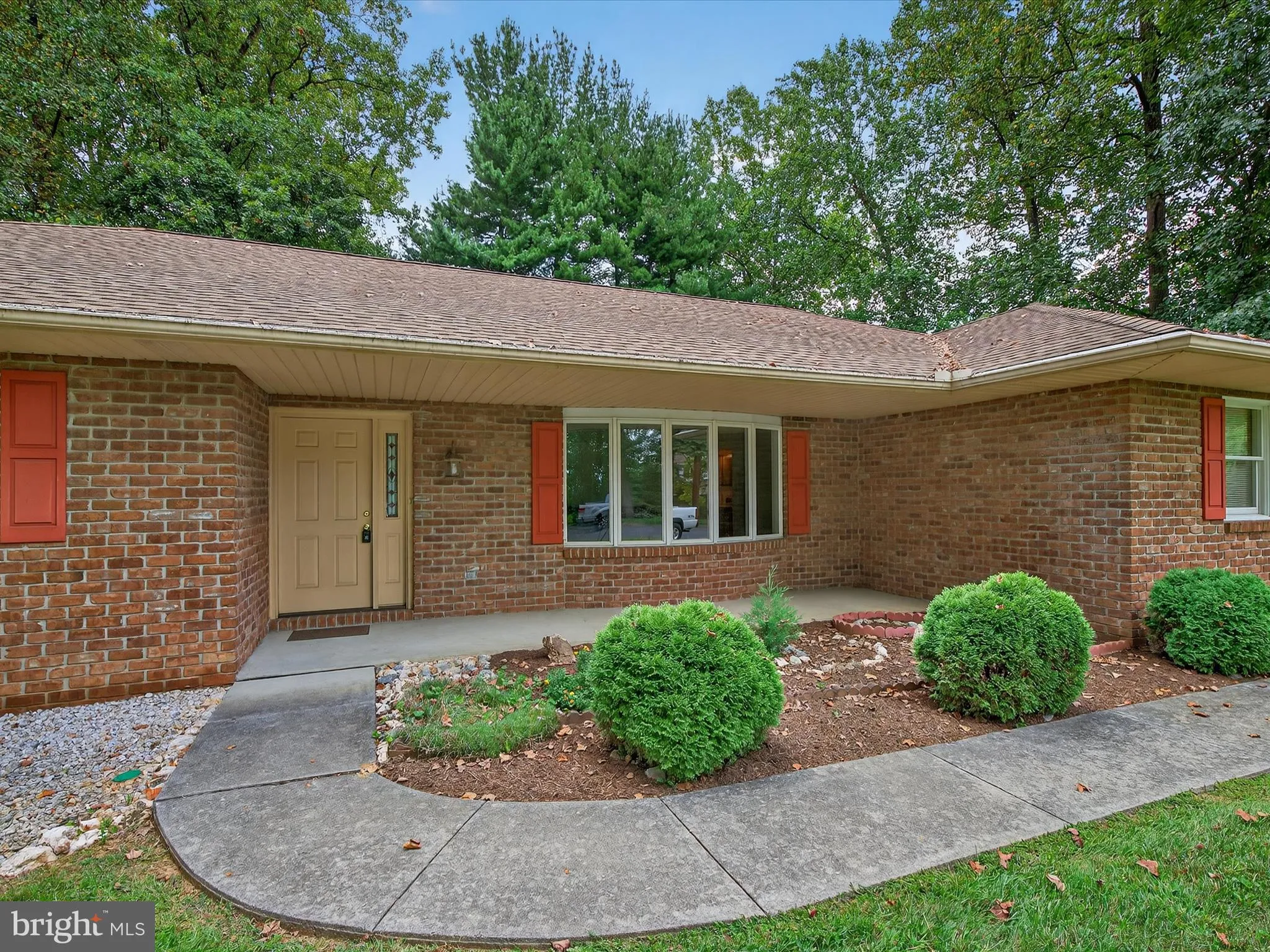 York, Pennsylvania 17408, United States, 3 Bedrooms Bedrooms, ,2 BathroomsBathrooms,Residential,Pending,191722