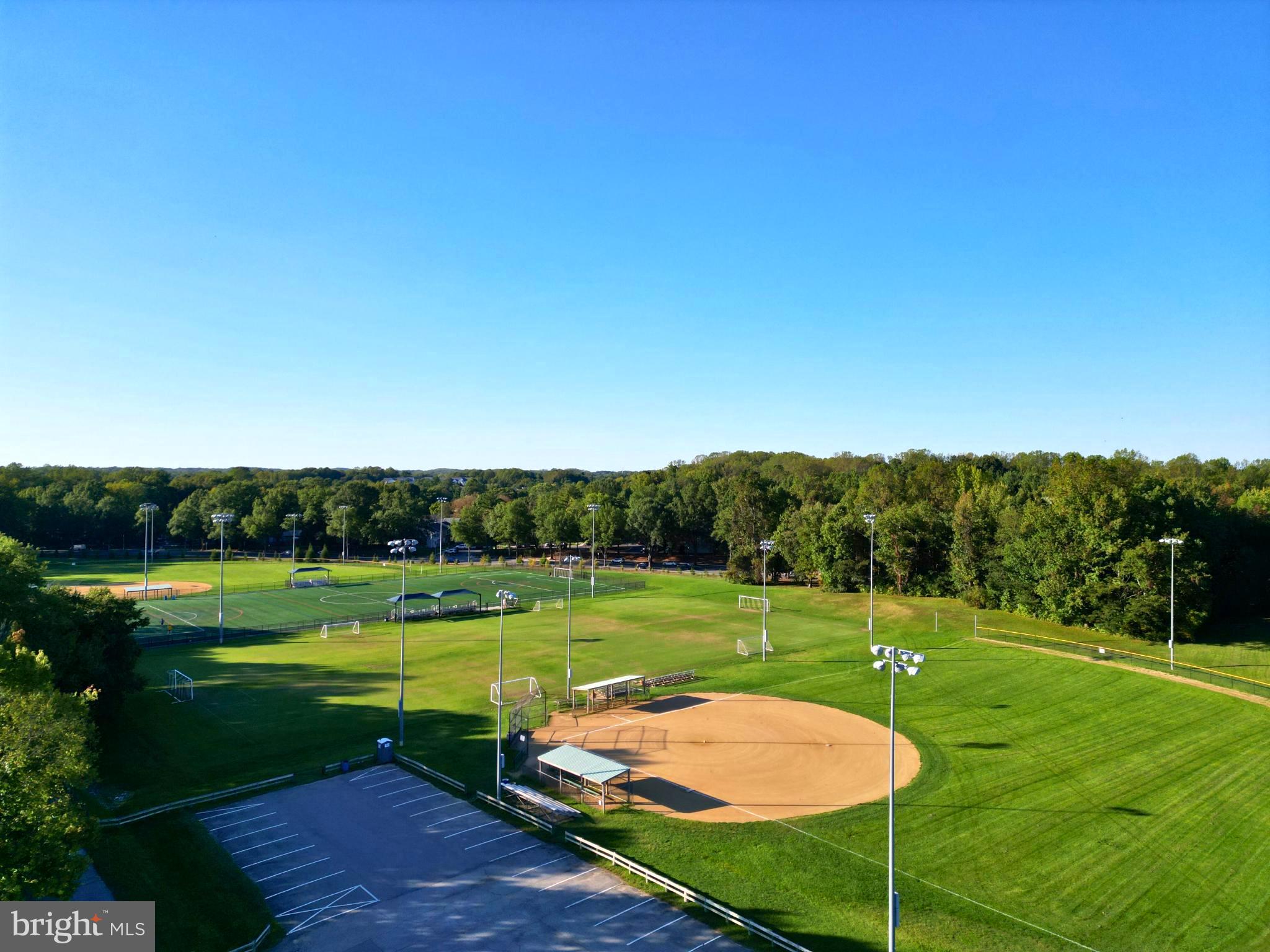 OAK POND - Residential