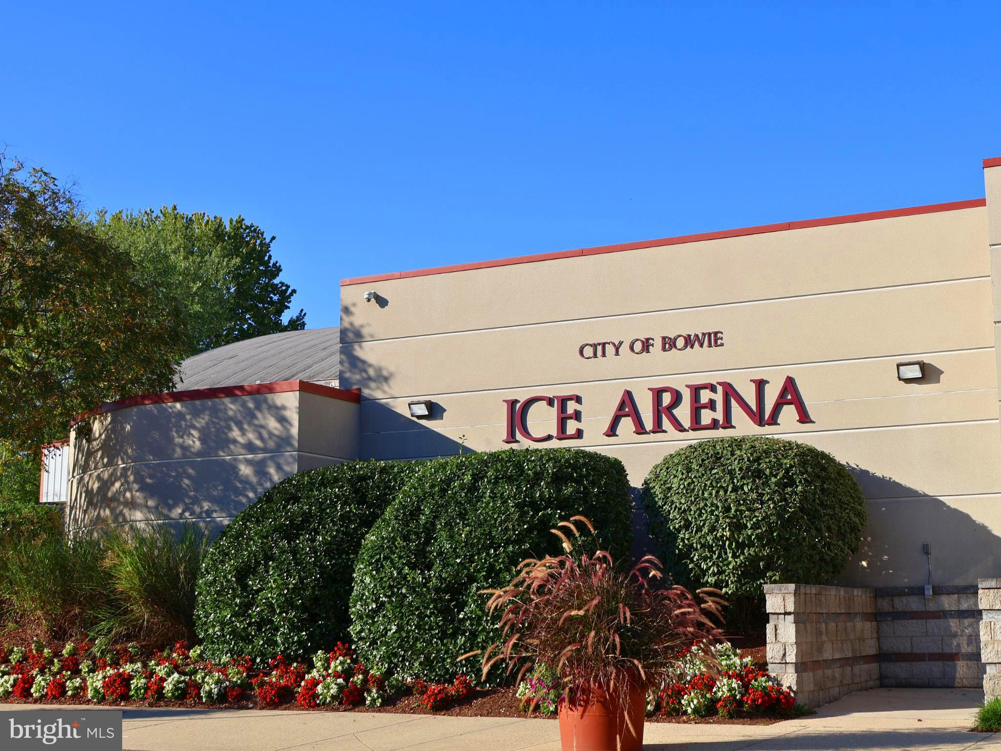 OAK POND - Residential