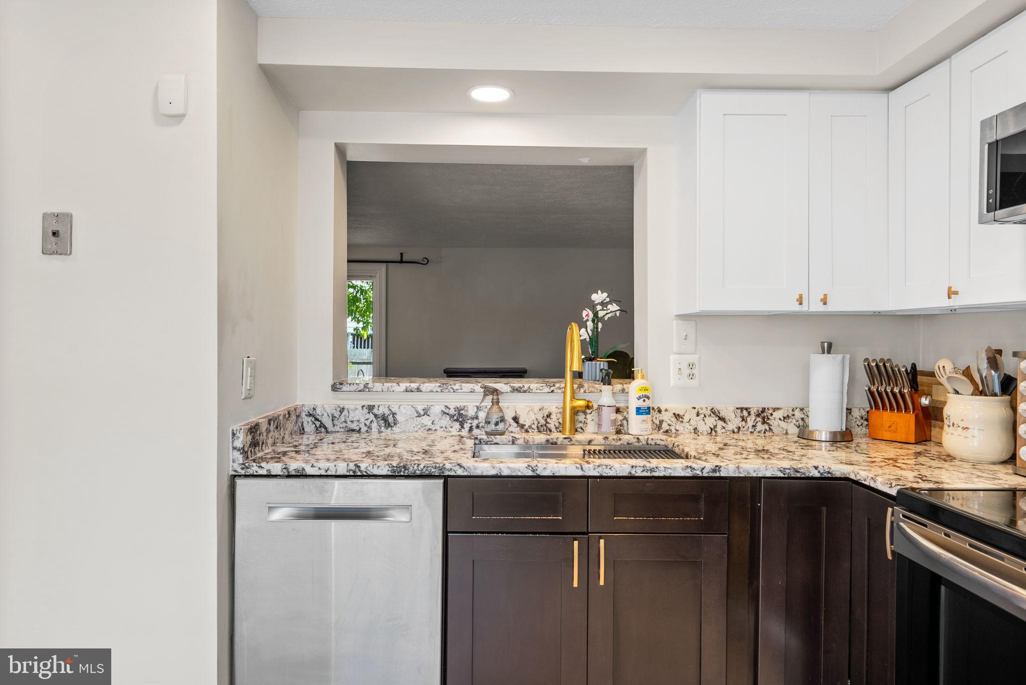 OAK POND - Residential