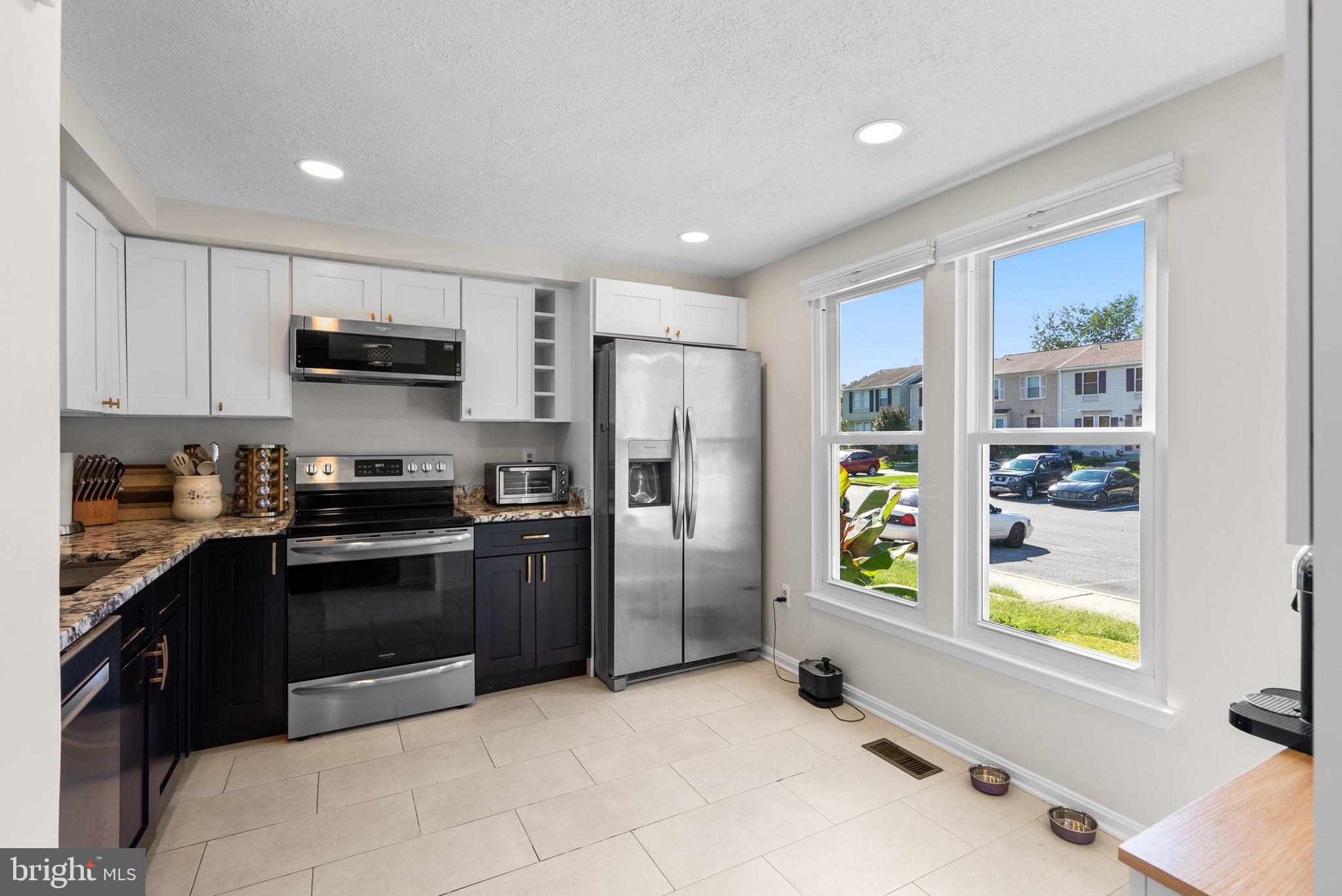 OAK POND - Residential