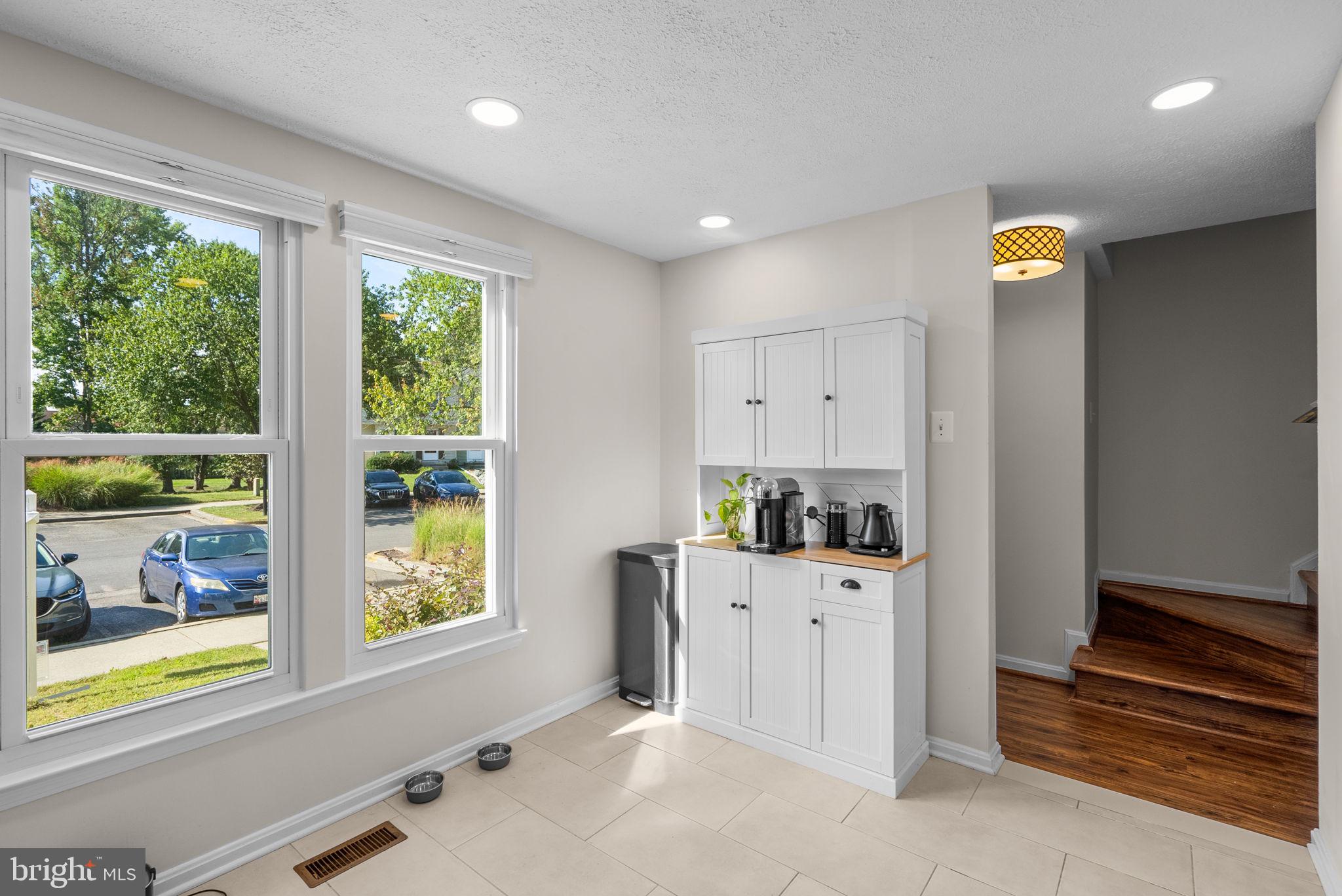 OAK POND - Residential