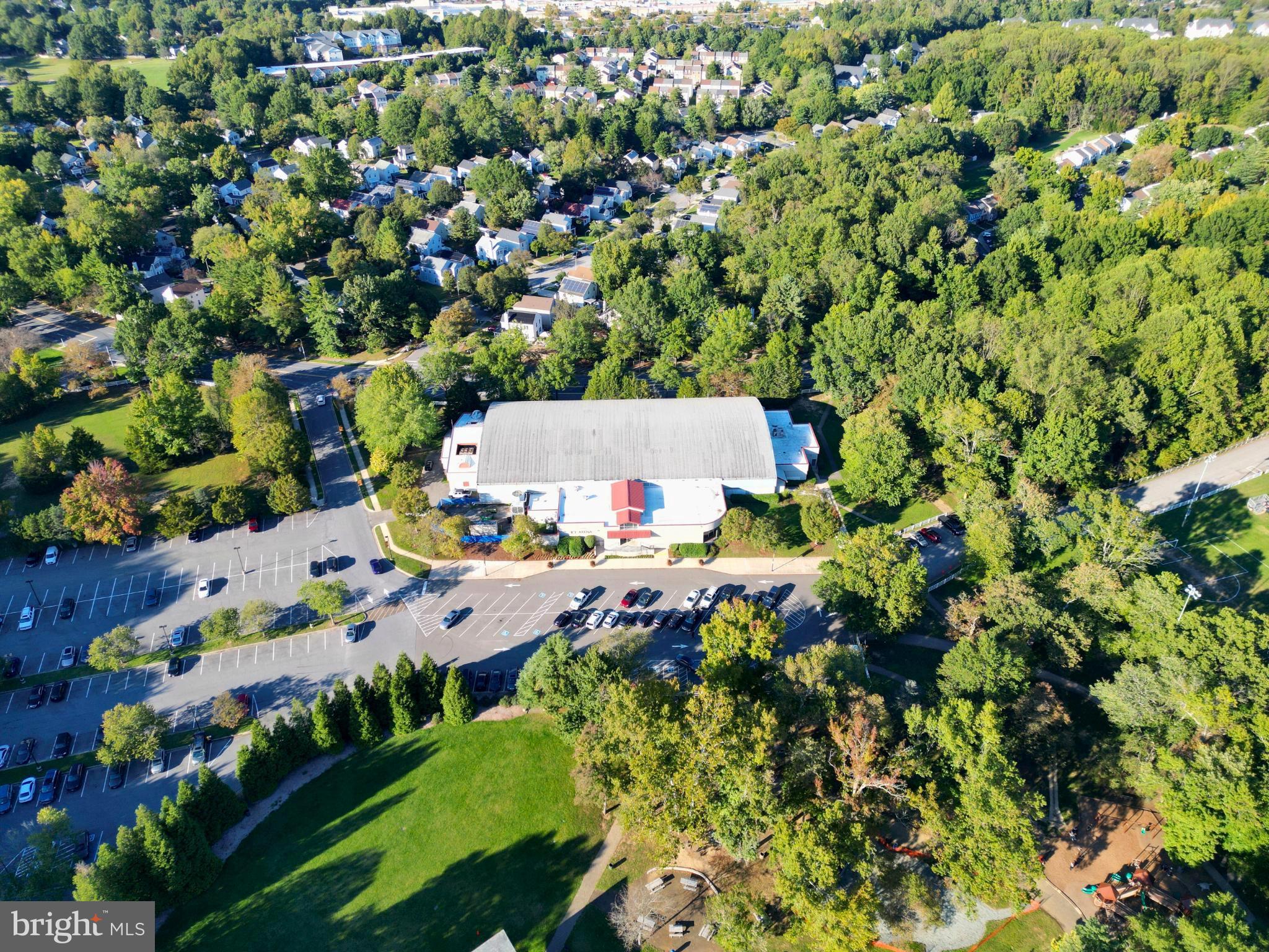 OAK POND - Residential