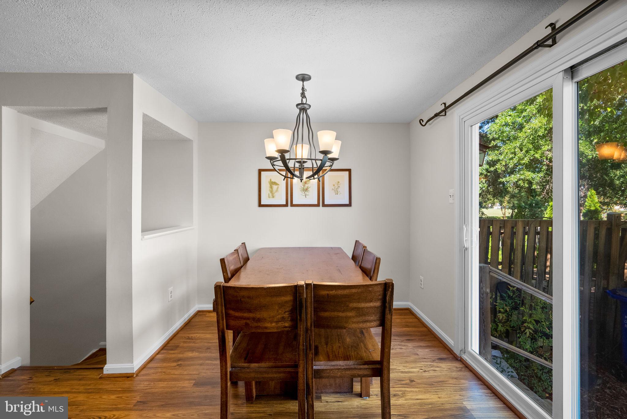 OAK POND - Residential