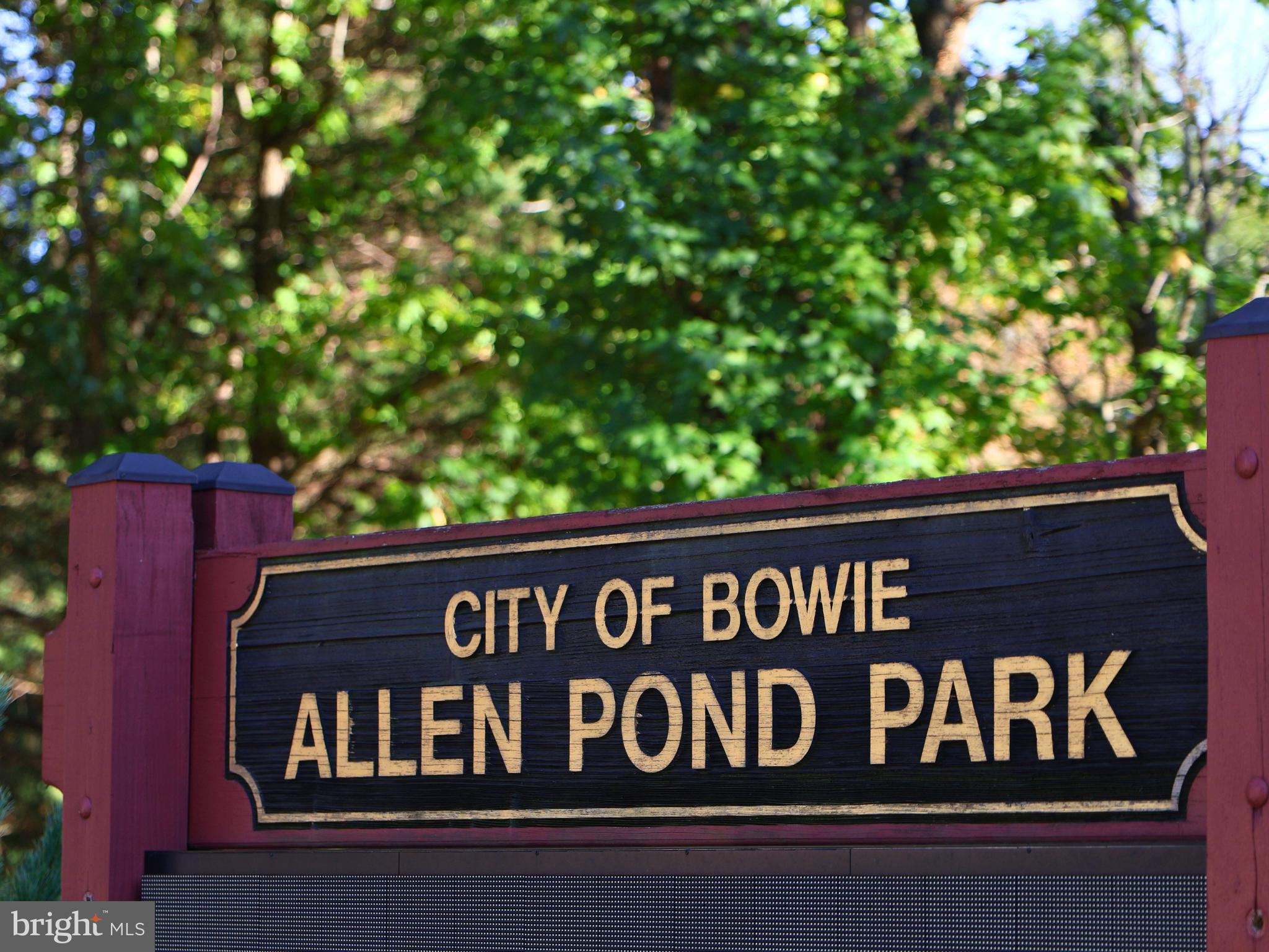 OAK POND - Residential