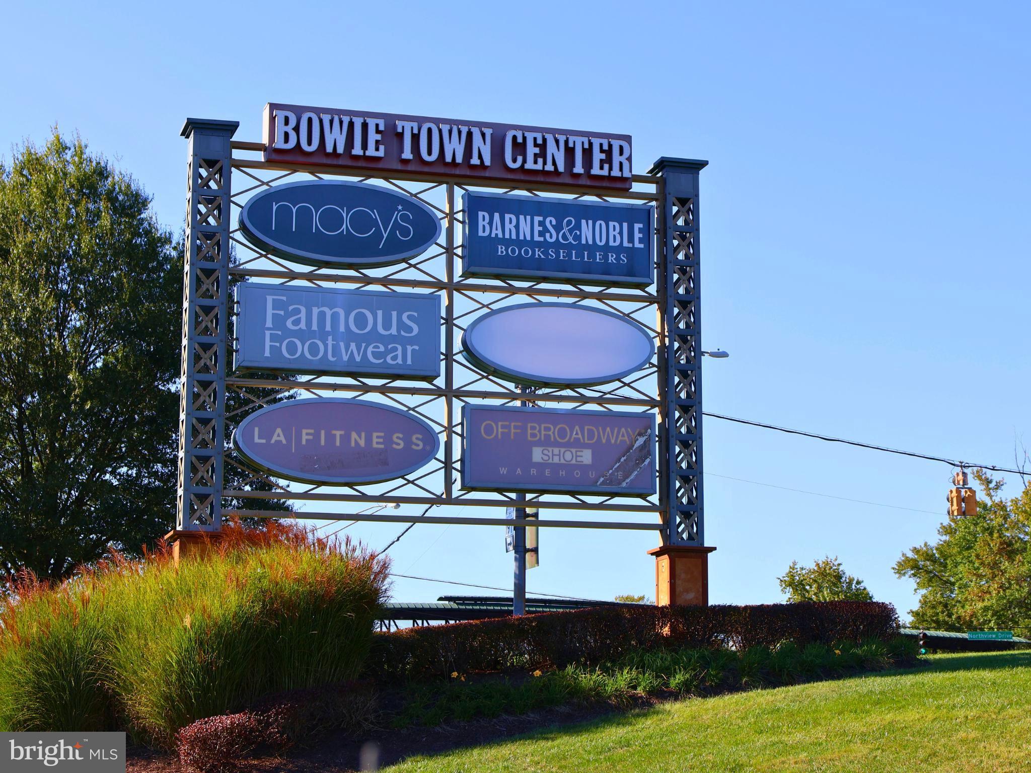 OAK POND - Residential