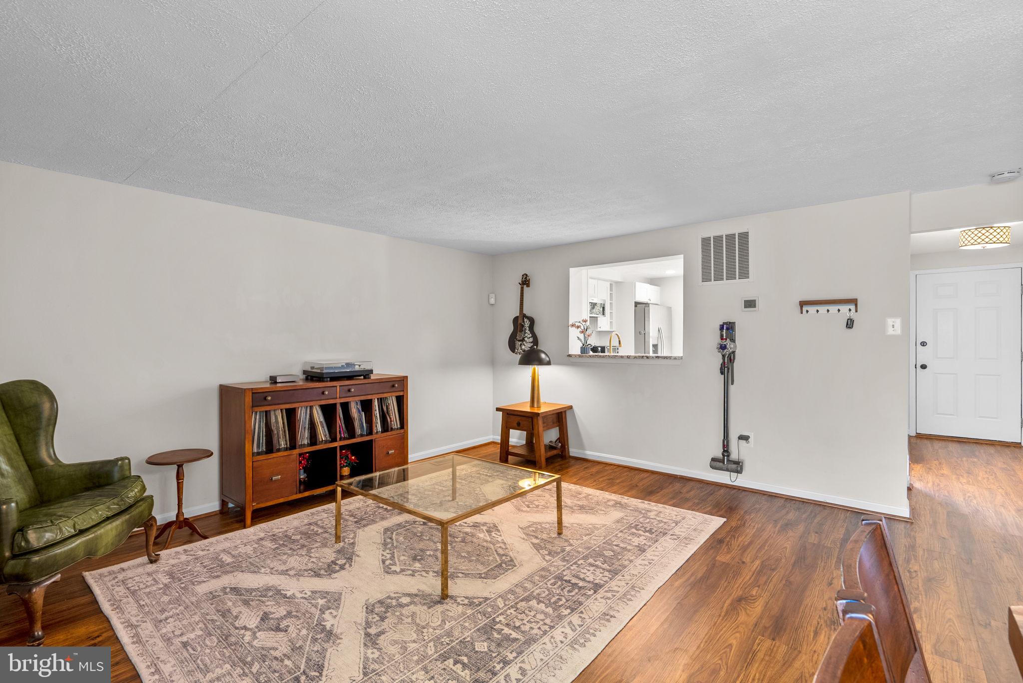 OAK POND - Residential