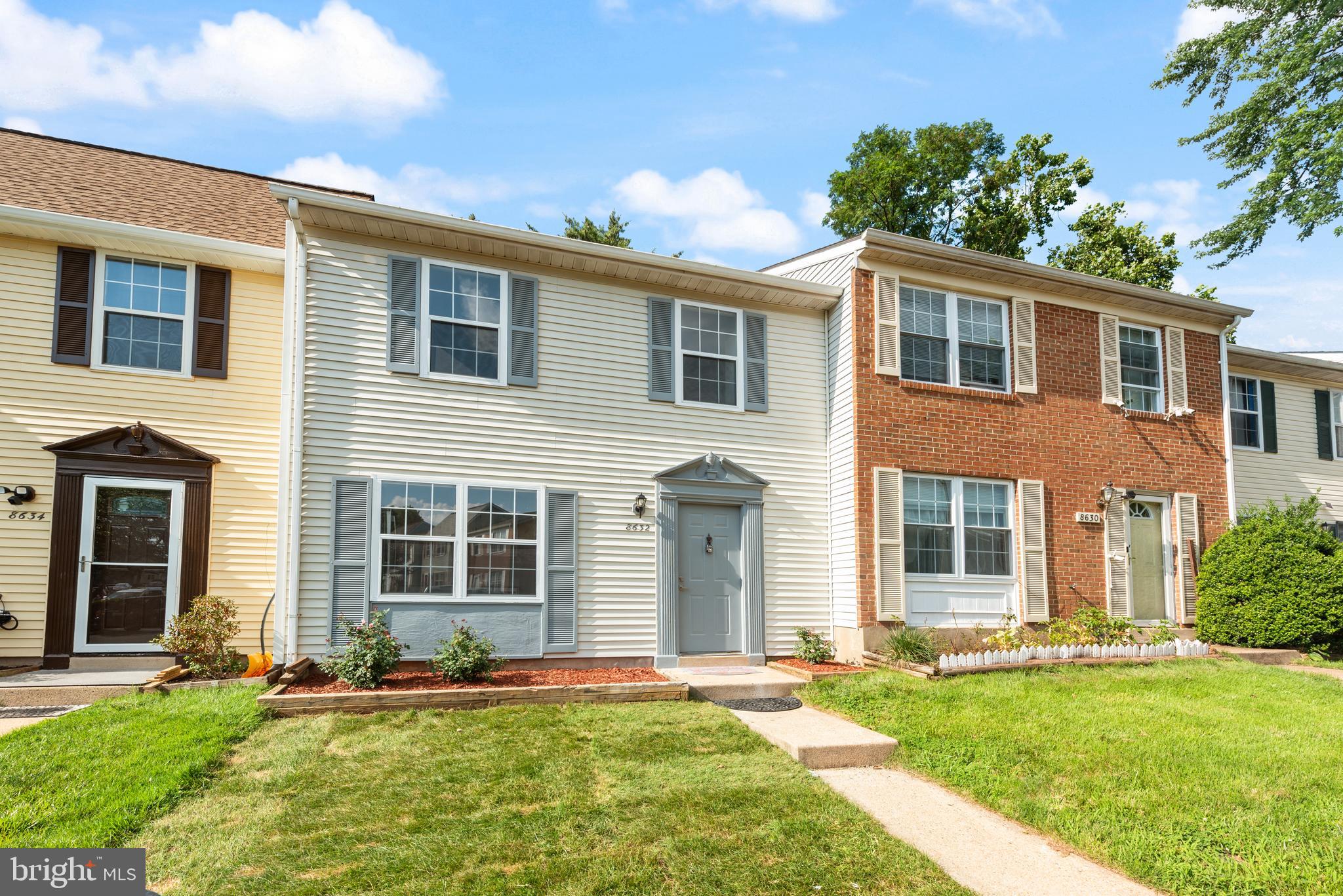 8632 WOODHUE COURT