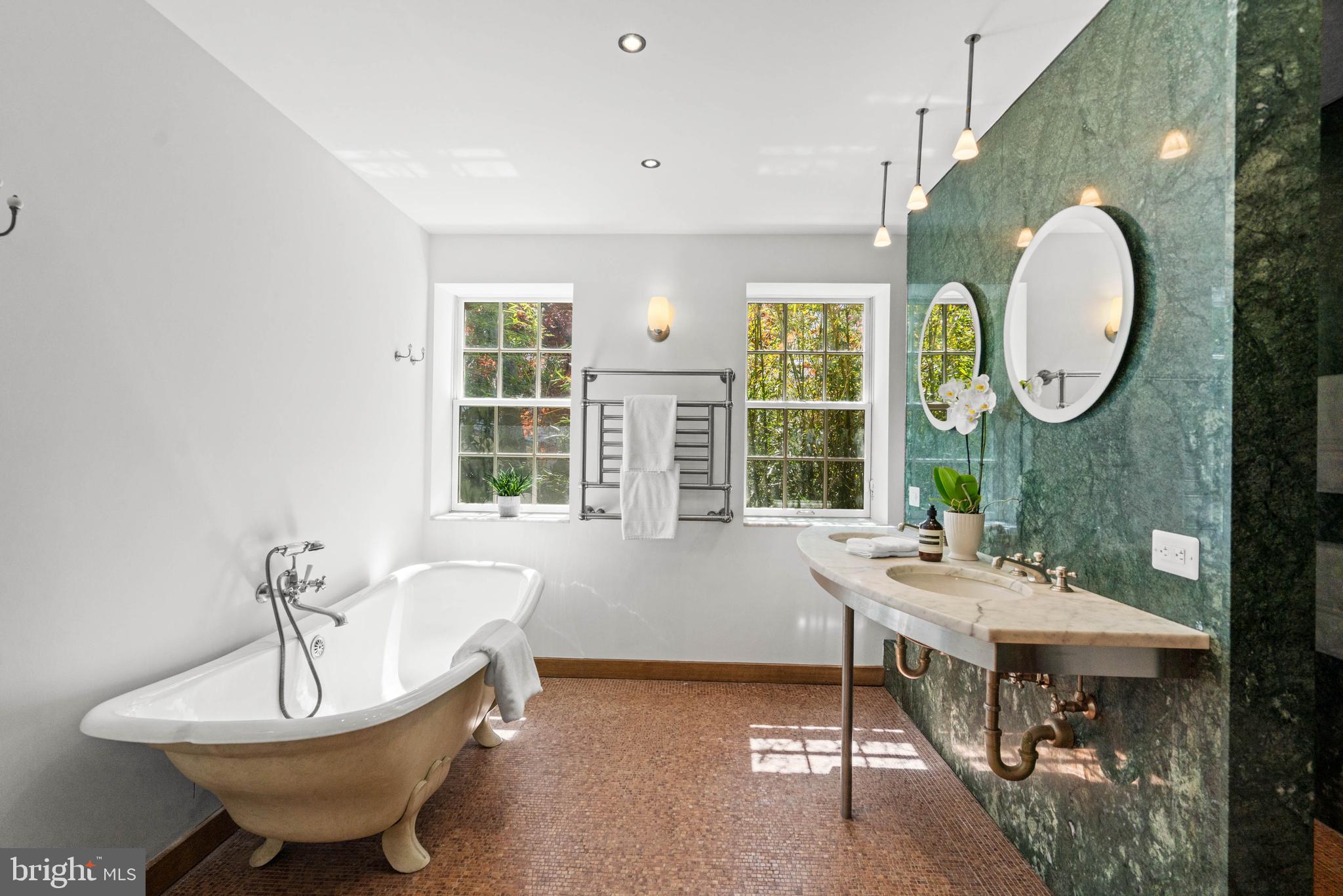 GEORGETOWN - Residential