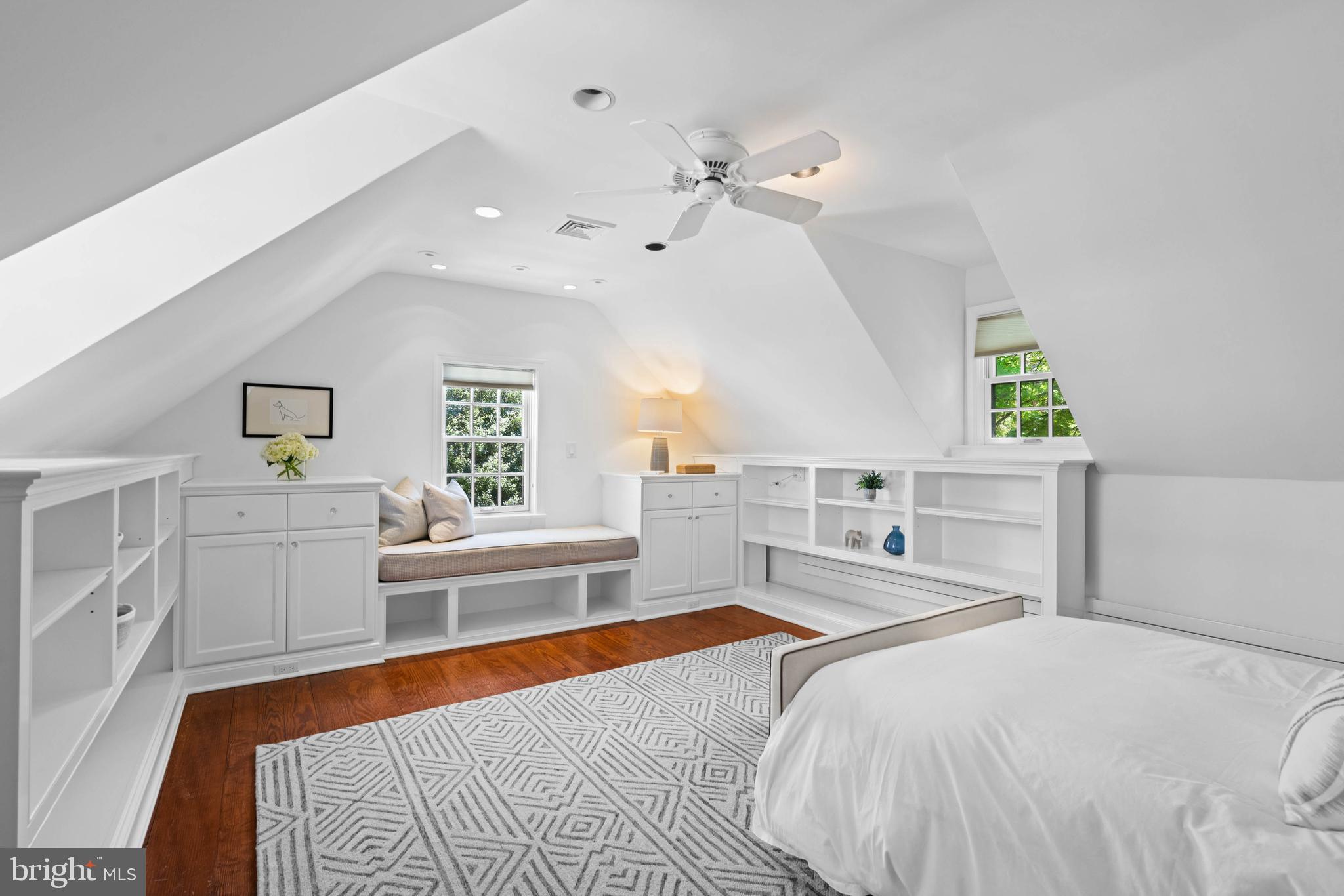 GEORGETOWN - Residential