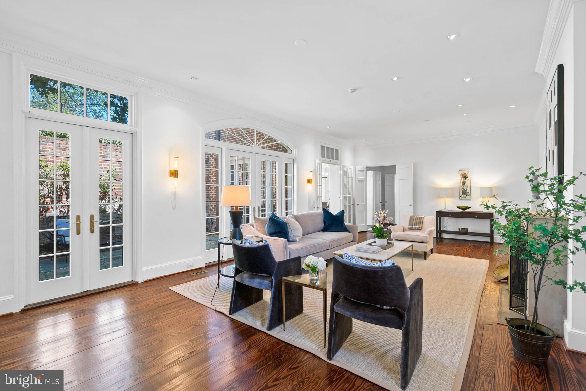 GEORGETOWN - Residential