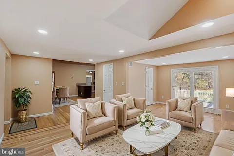 3850 Rt-27, Princeton, NJ MLS: NJMX2011404