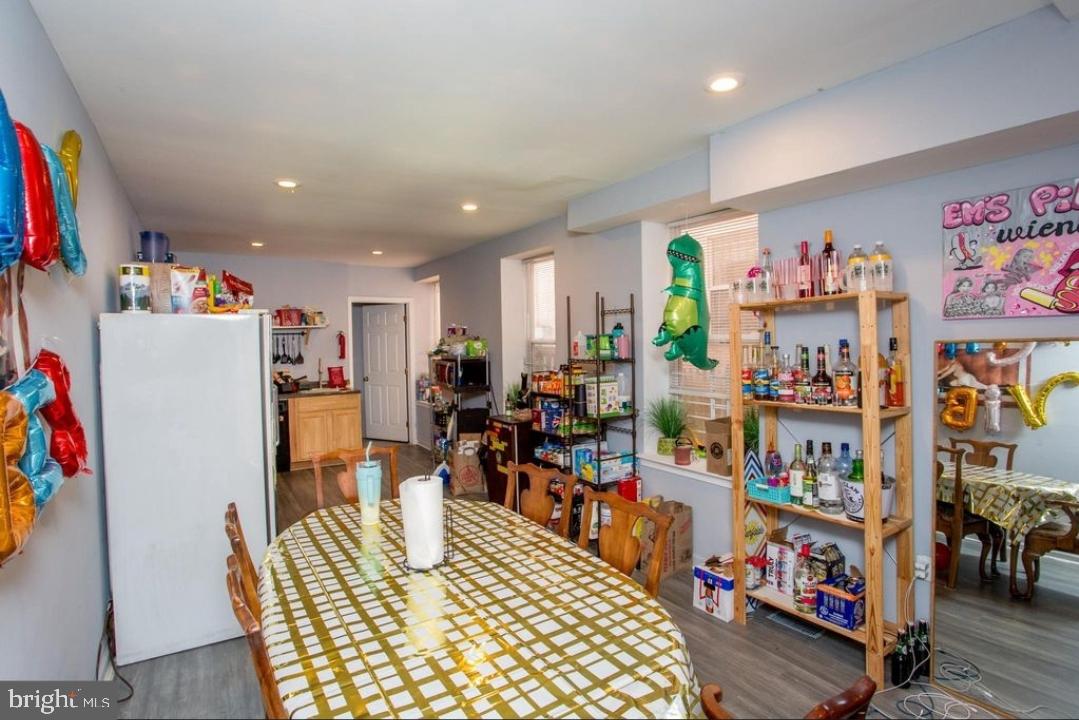 TEMPLE UNIVERSITY - Residential Lease