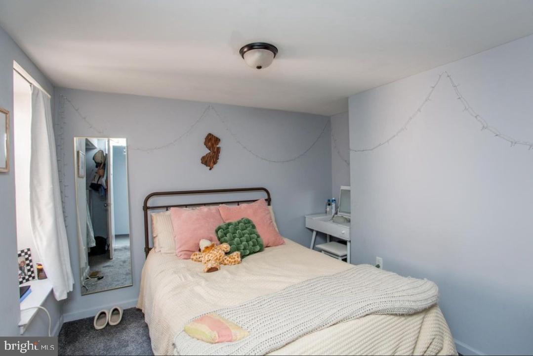 TEMPLE UNIVERSITY - Residential Lease