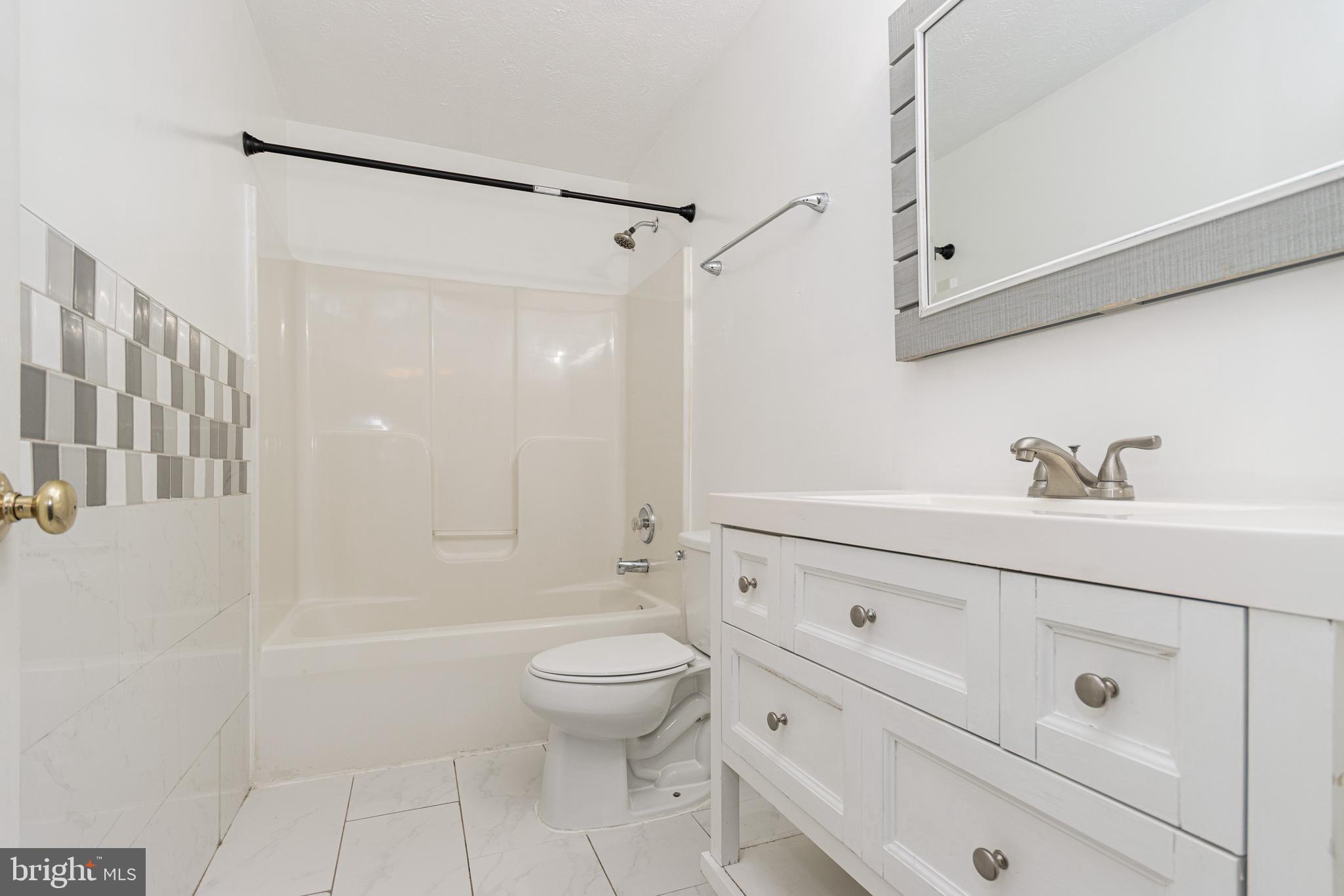 COVENTRY CREEK - Residential